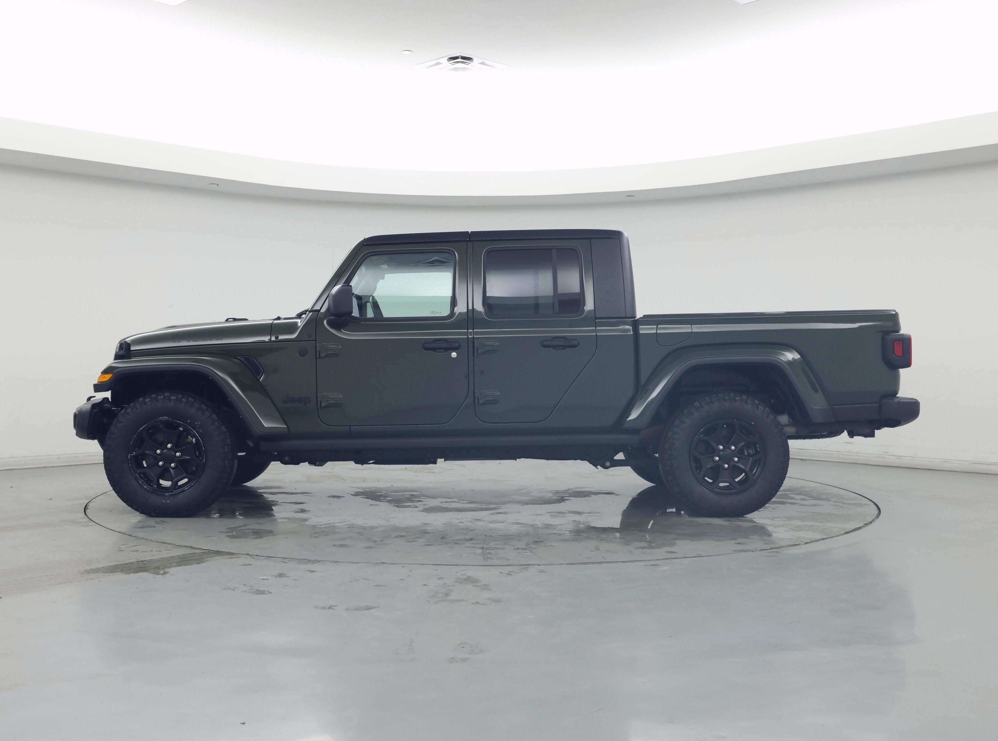 Thumbnail: 2021 Jeep Gladiator - 3
