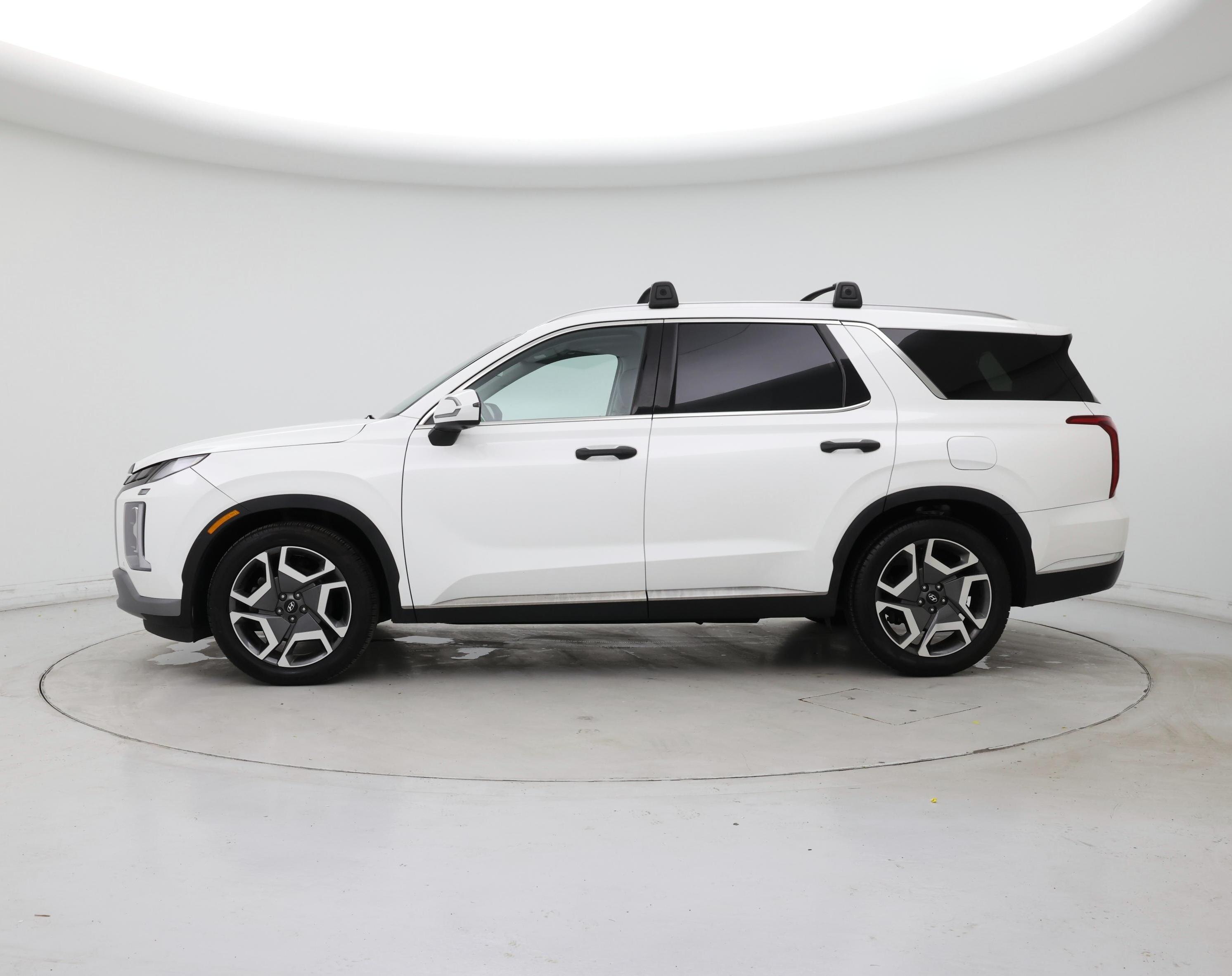 Thumbnail: 2023 Hyundai Palisade - 3