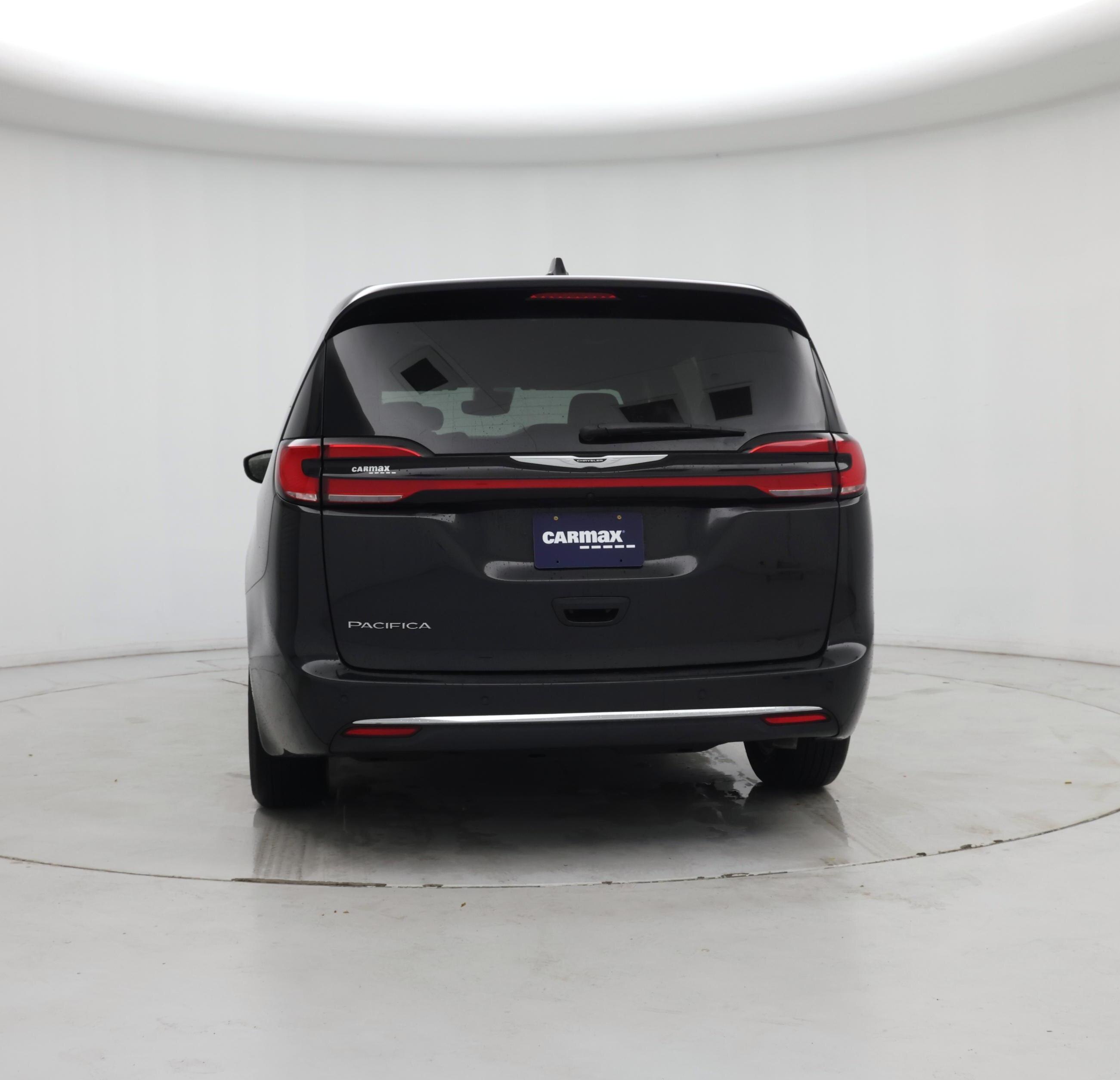 Thumbnail: 2023 Chrysler Pacifica - 6