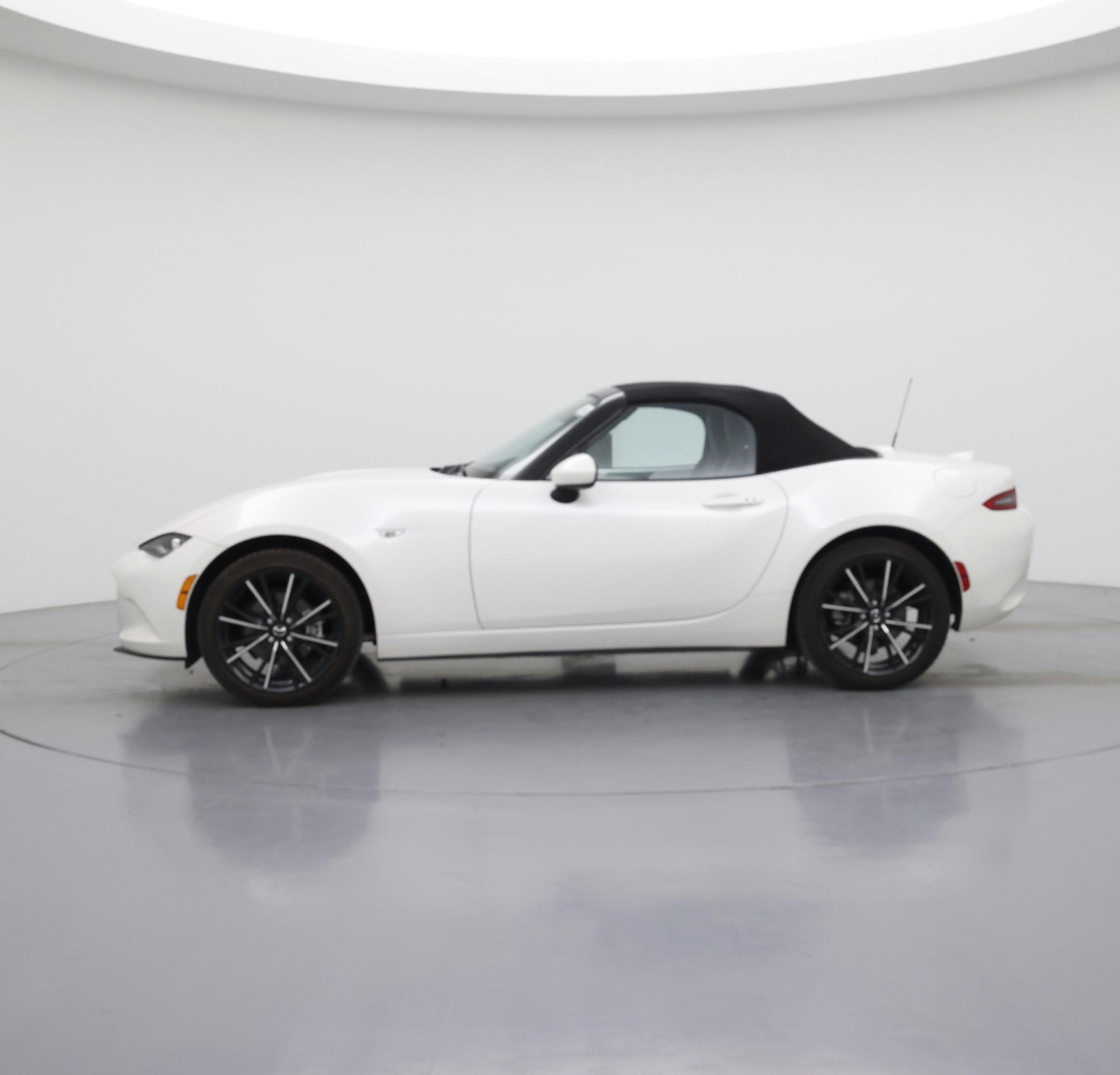 Thumbnail: 2024 Mazda MX-5 Miata - 3