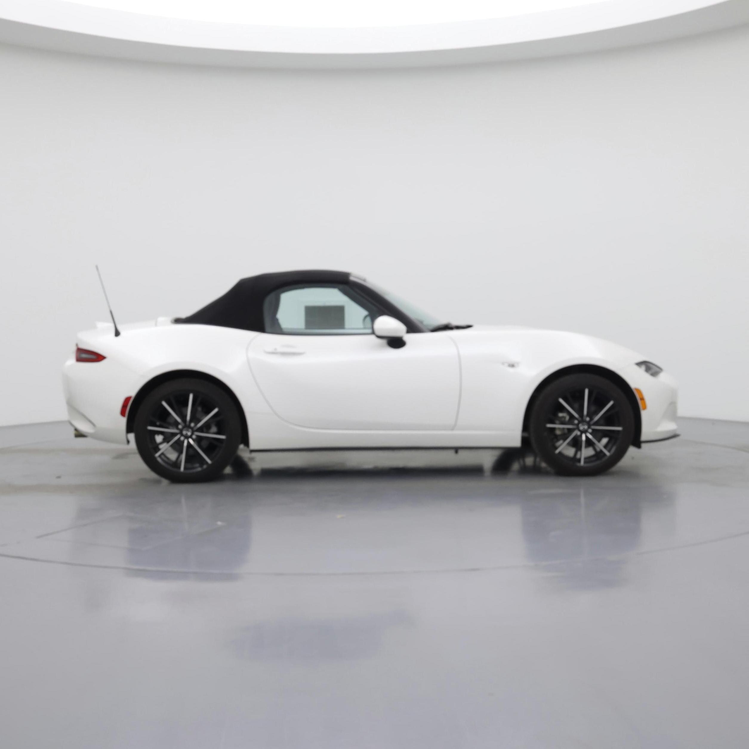 Thumbnail: 2024 Mazda MX-5 Miata - 7