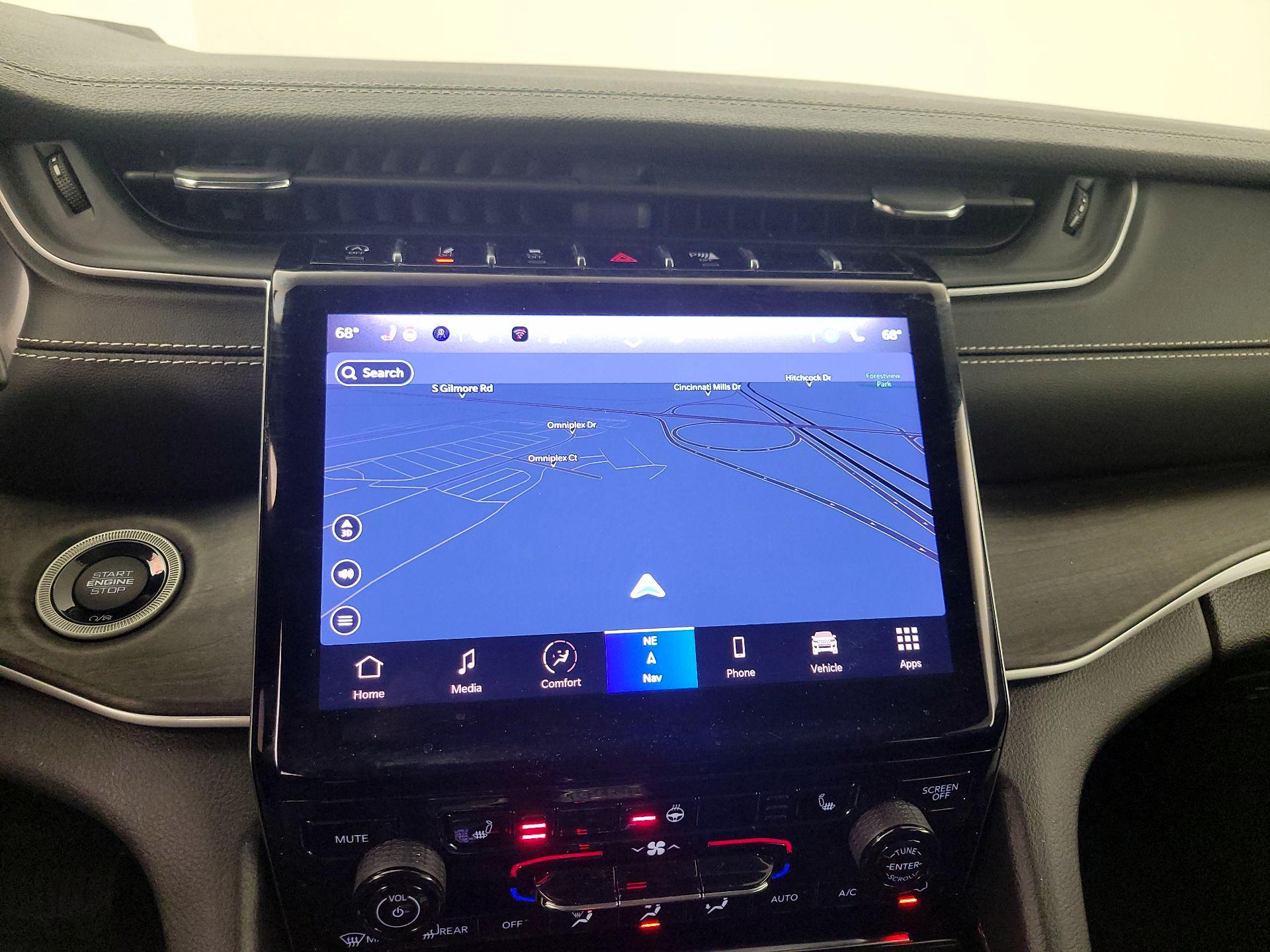 Thumbnail: 2023 Jeep Grand Cherokee - 14