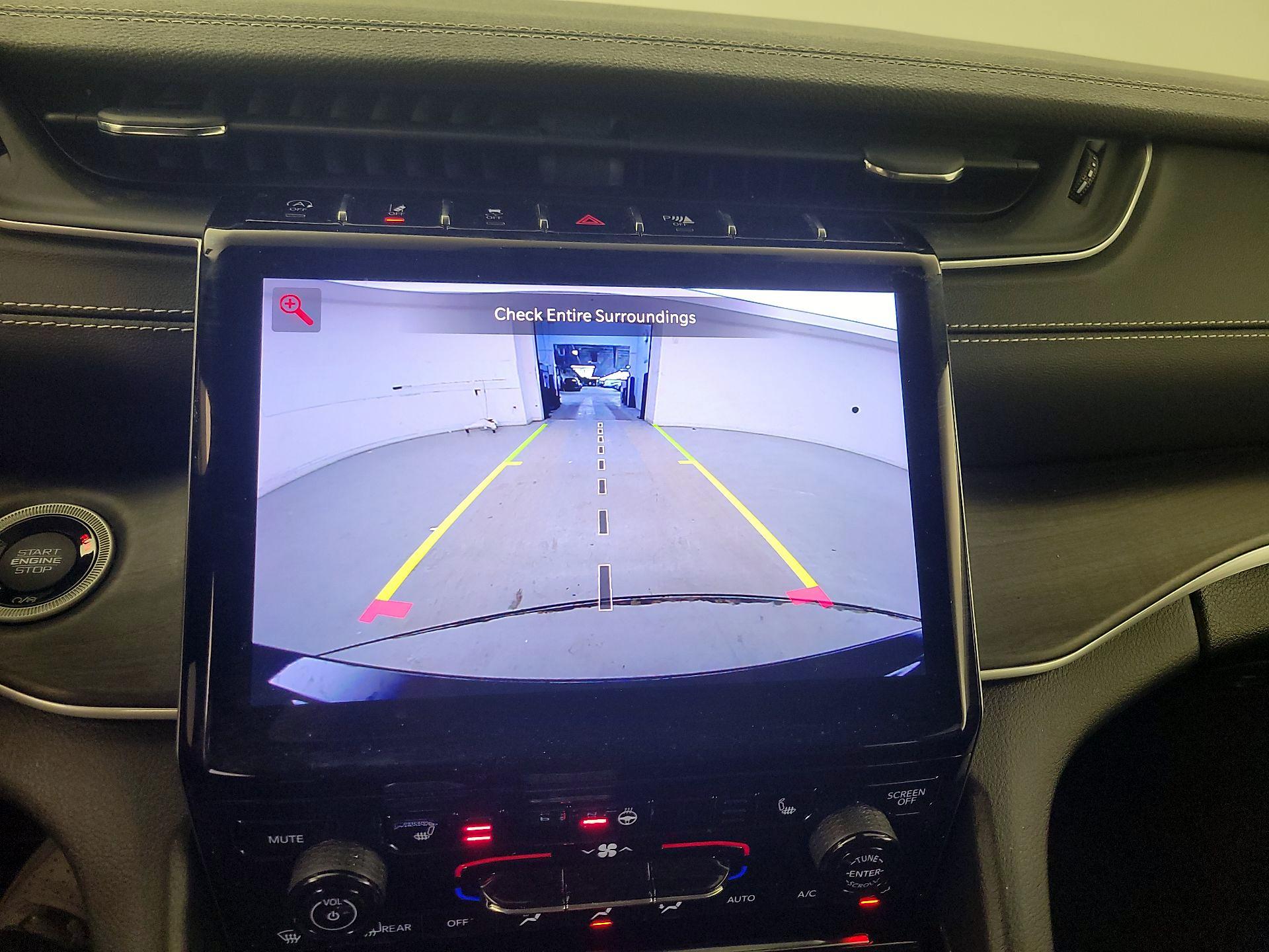 Thumbnail: 2023 Jeep Grand Cherokee - 15