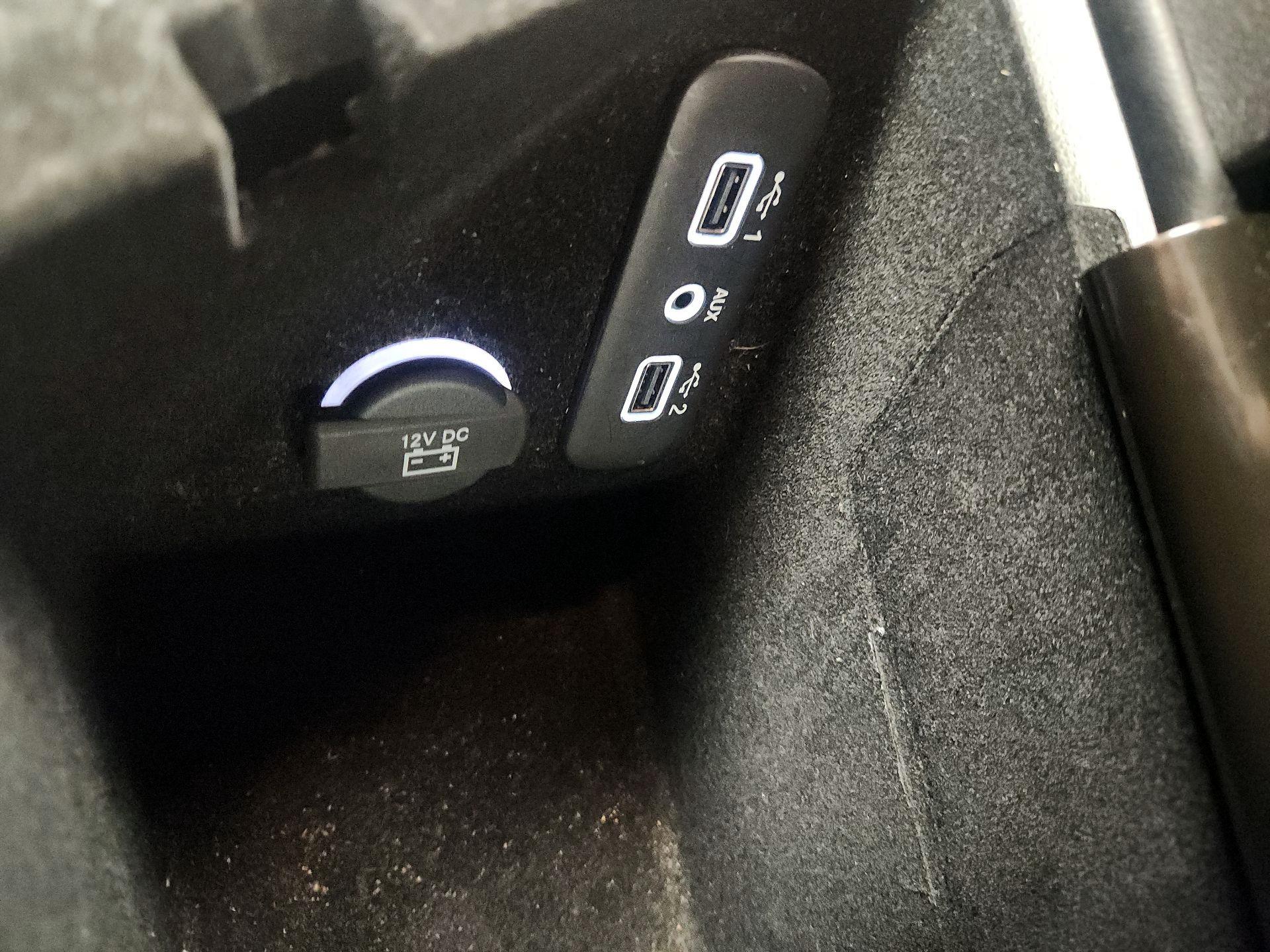 Thumbnail: 2021 Dodge Challenger - 18