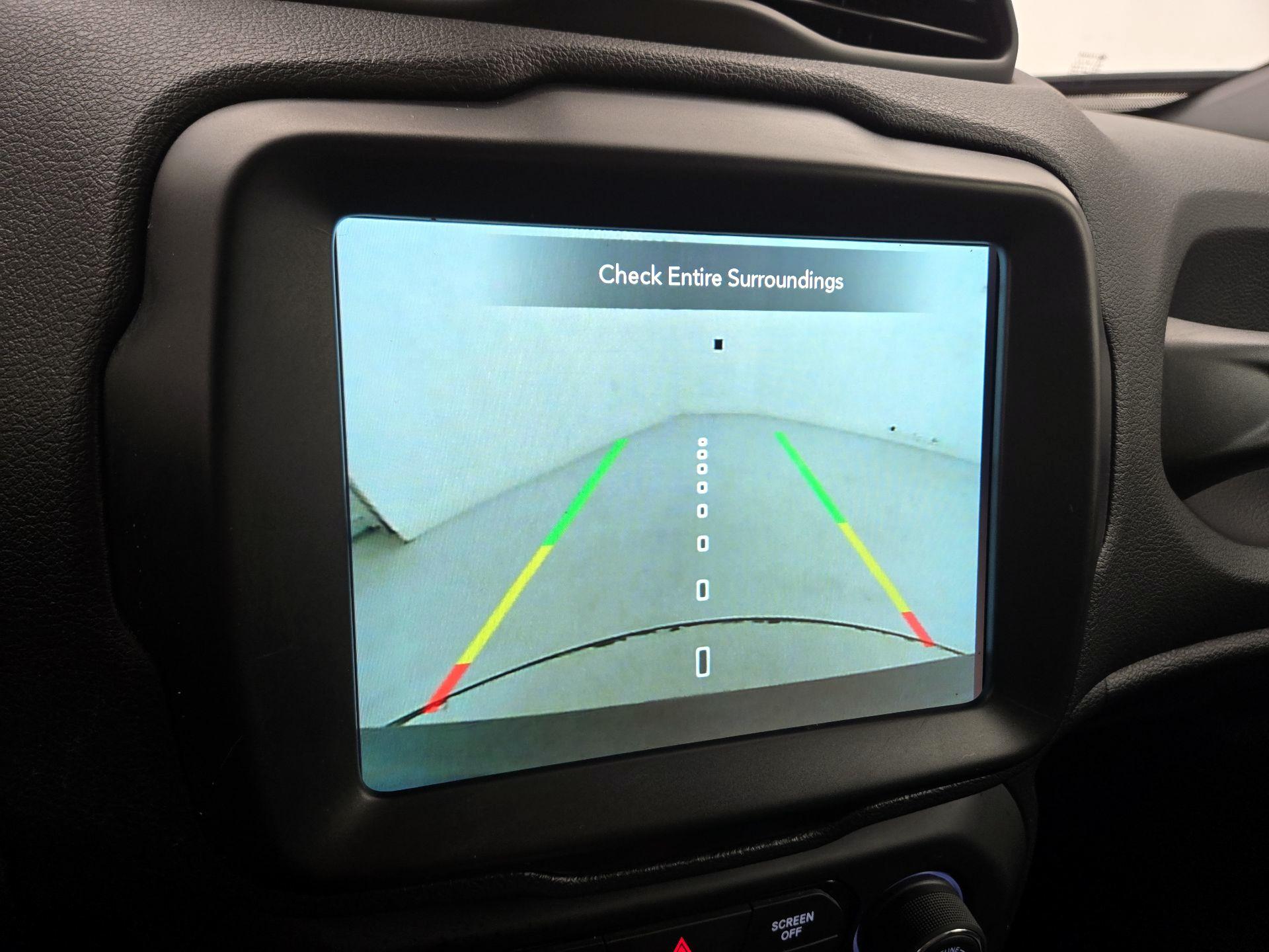 Thumbnail: 2022 Jeep Renegade - 15