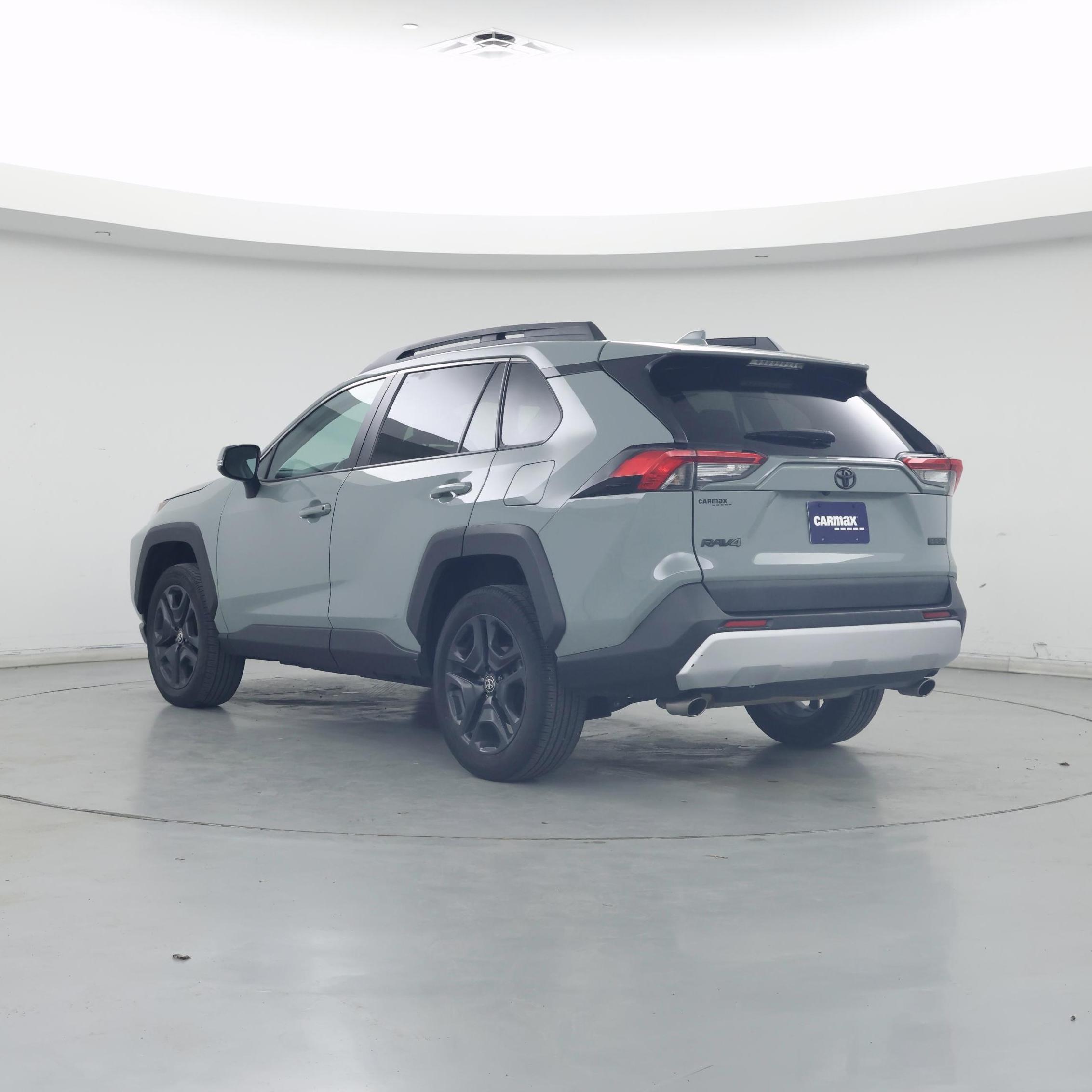 Thumbnail: 2022 Toyota RAV4 - 2