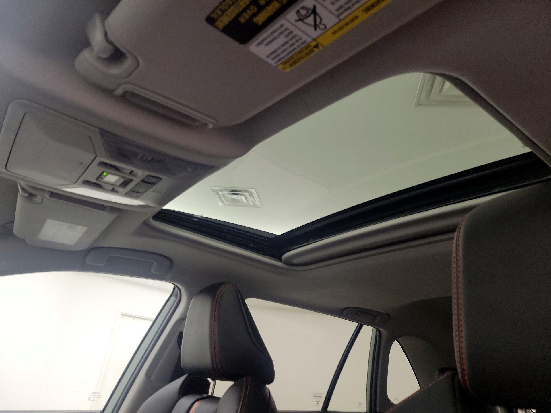 Thumbnail: 2022 Toyota RAV4 - 19