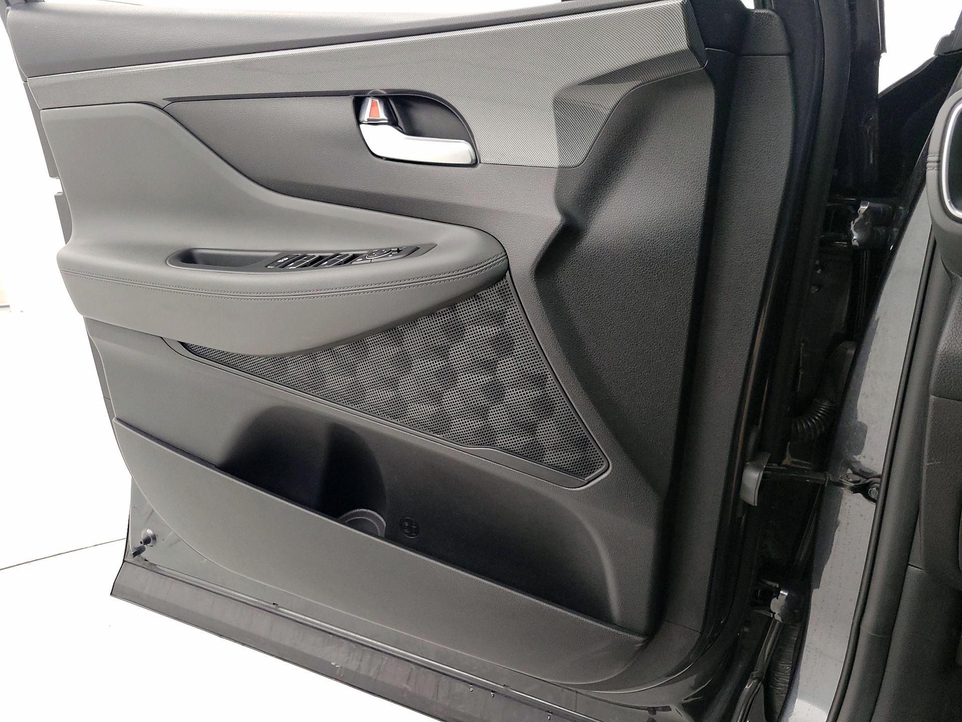 Thumbnail: 2023 Hyundai Santa Fe - 12