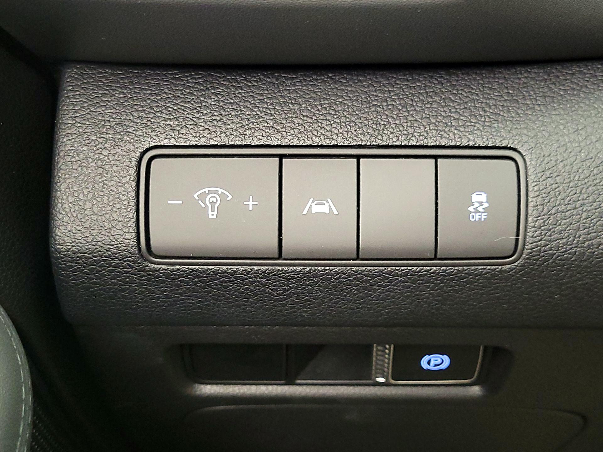 Thumbnail: 2023 Hyundai Santa Fe - 13