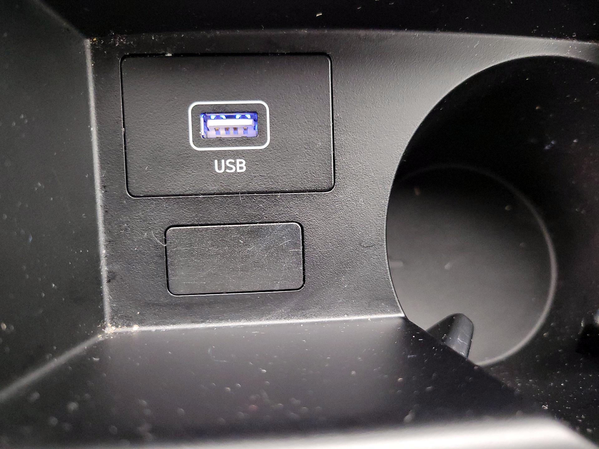 Thumbnail: 2023 Hyundai Santa Fe - 18