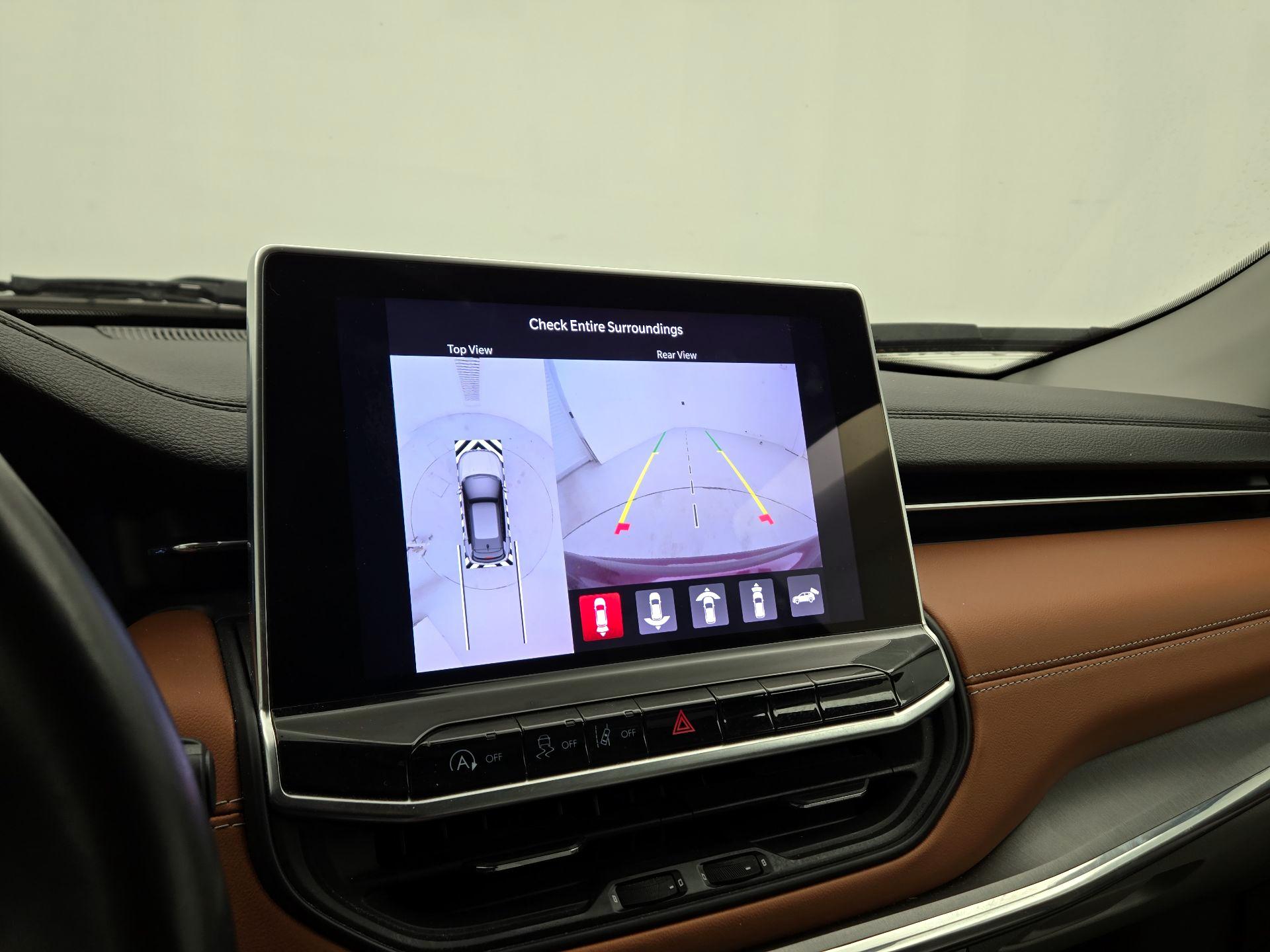 Thumbnail: 2022 Jeep Compass - 14