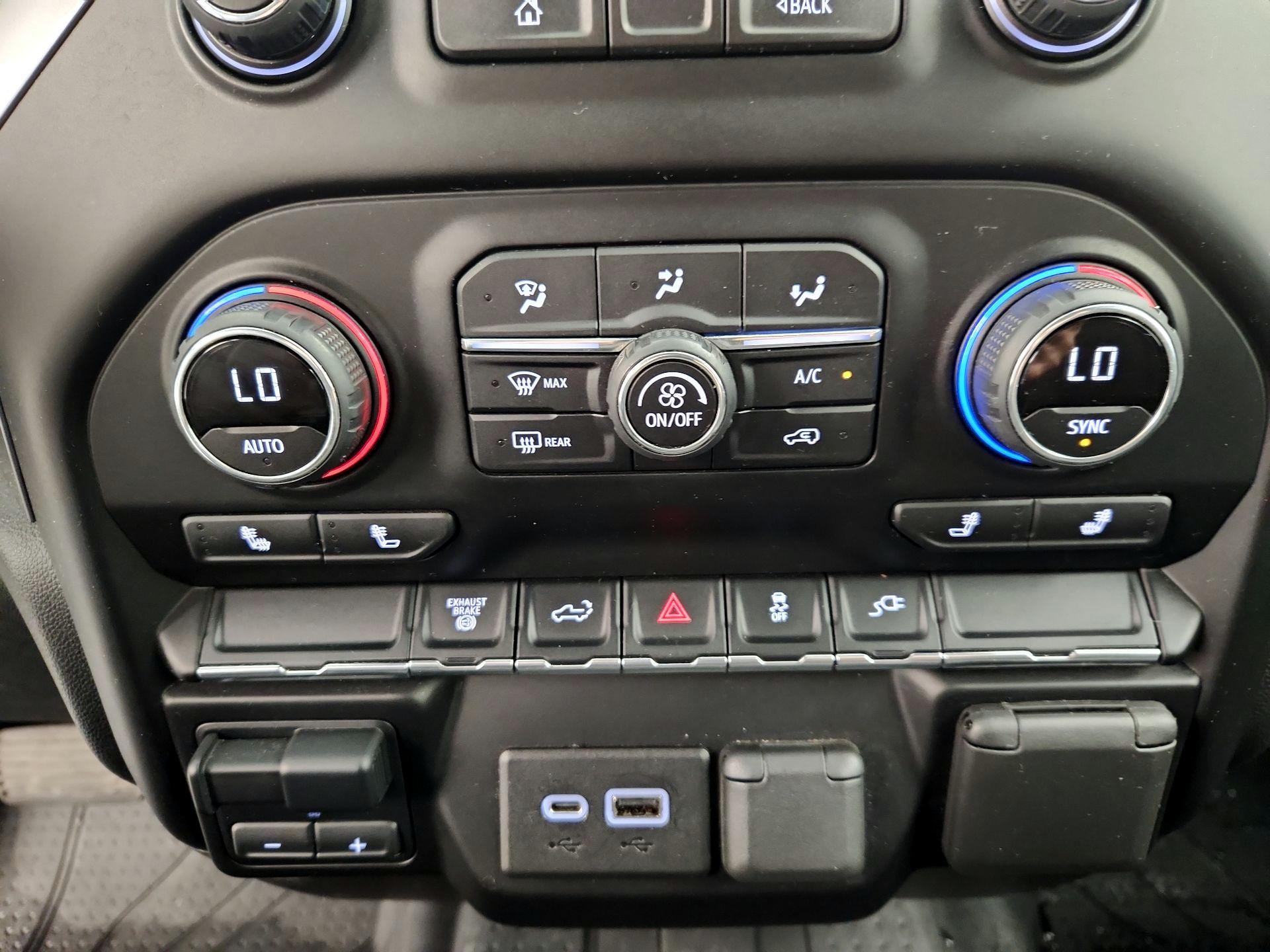 Thumbnail: 2021 Chevrolet Silverado 2500 - 16