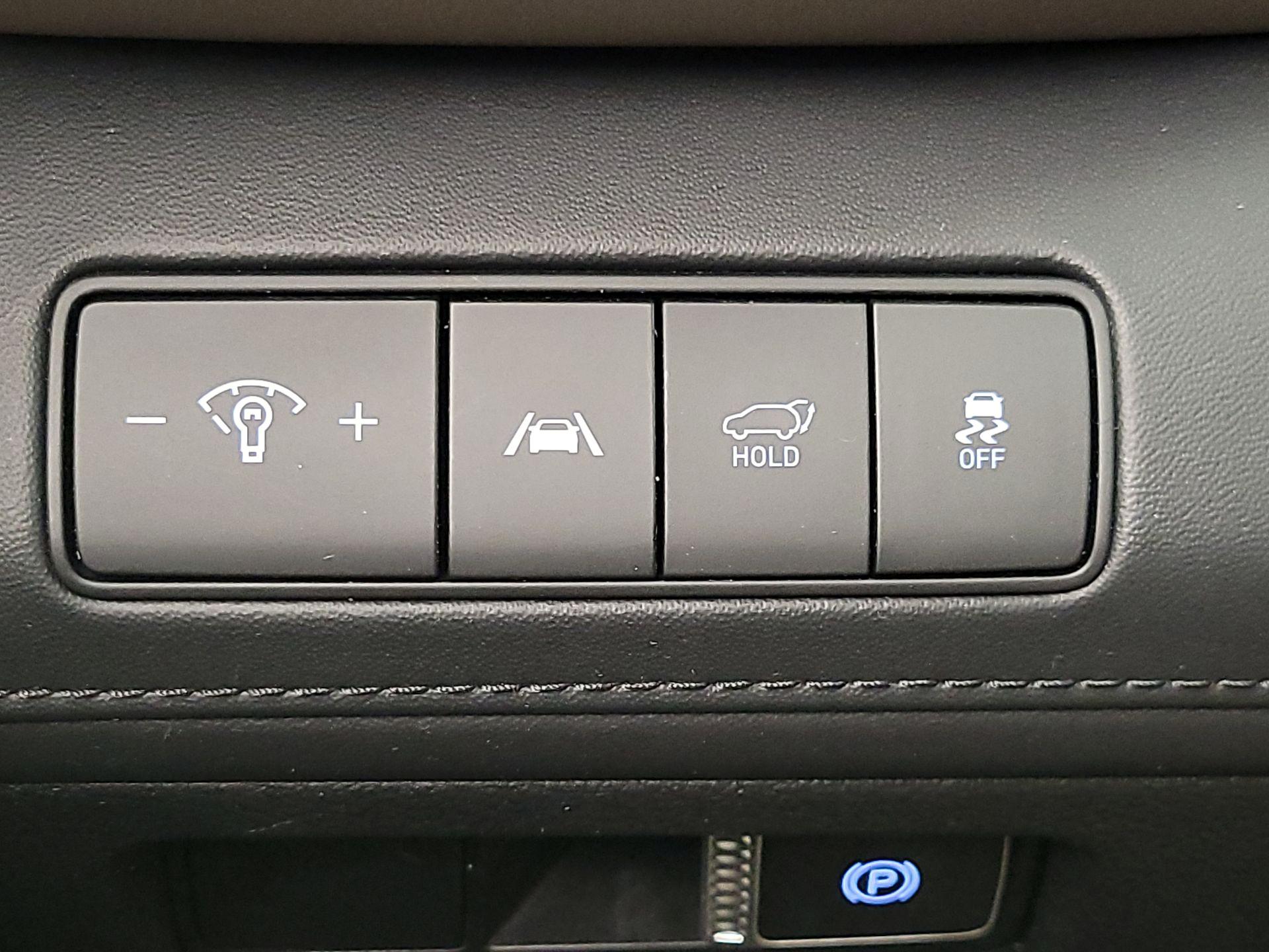 Thumbnail: 2023 Hyundai Santa Fe - 13