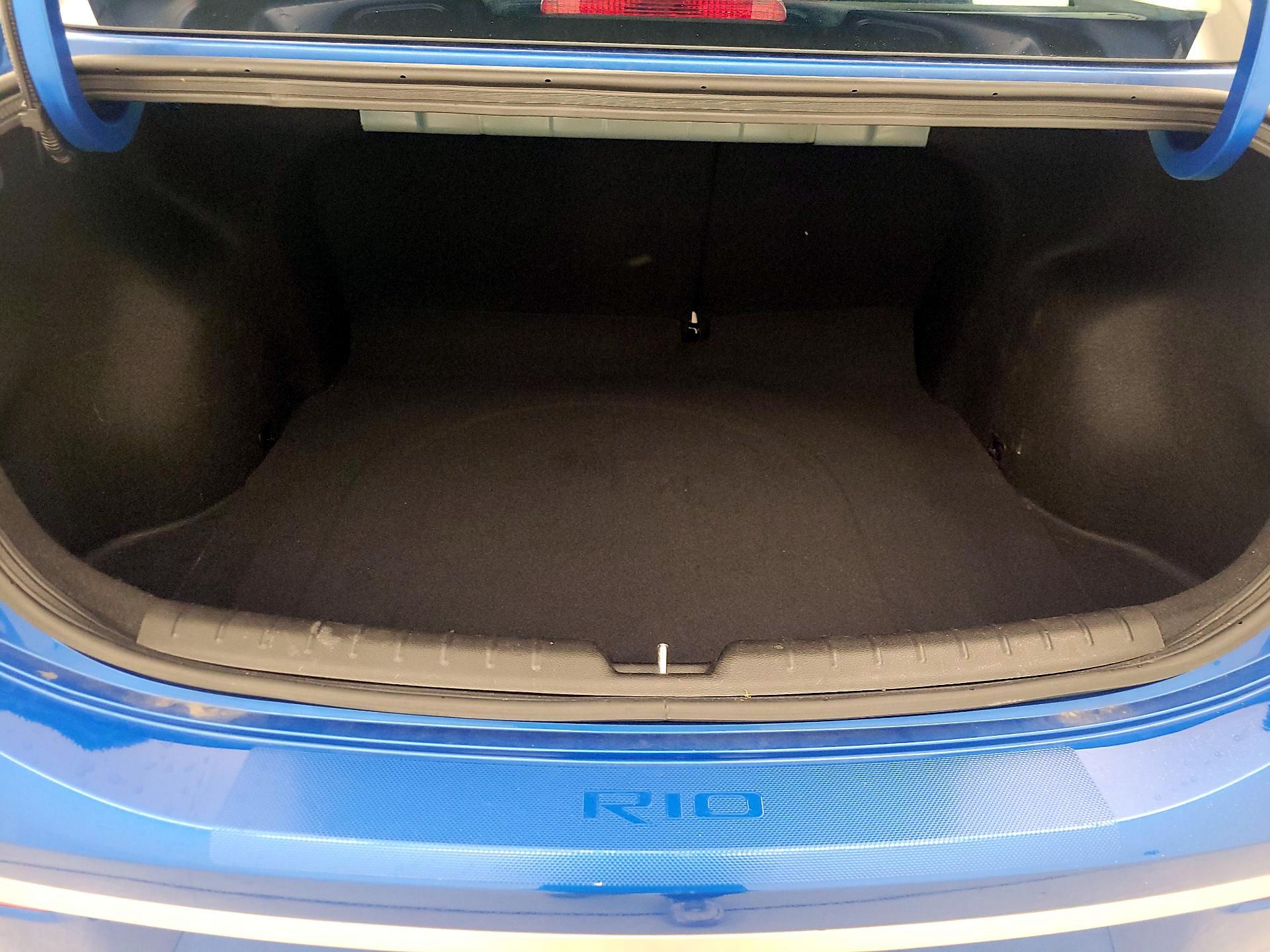 Thumbnail: 2023 Kia Rio - 20