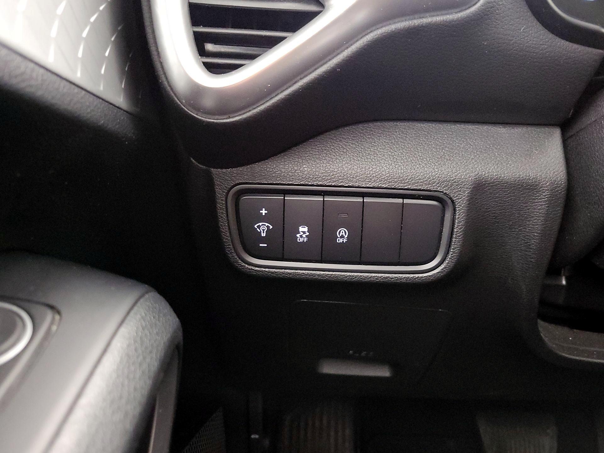 Thumbnail: 2023 Kia Soul - 13