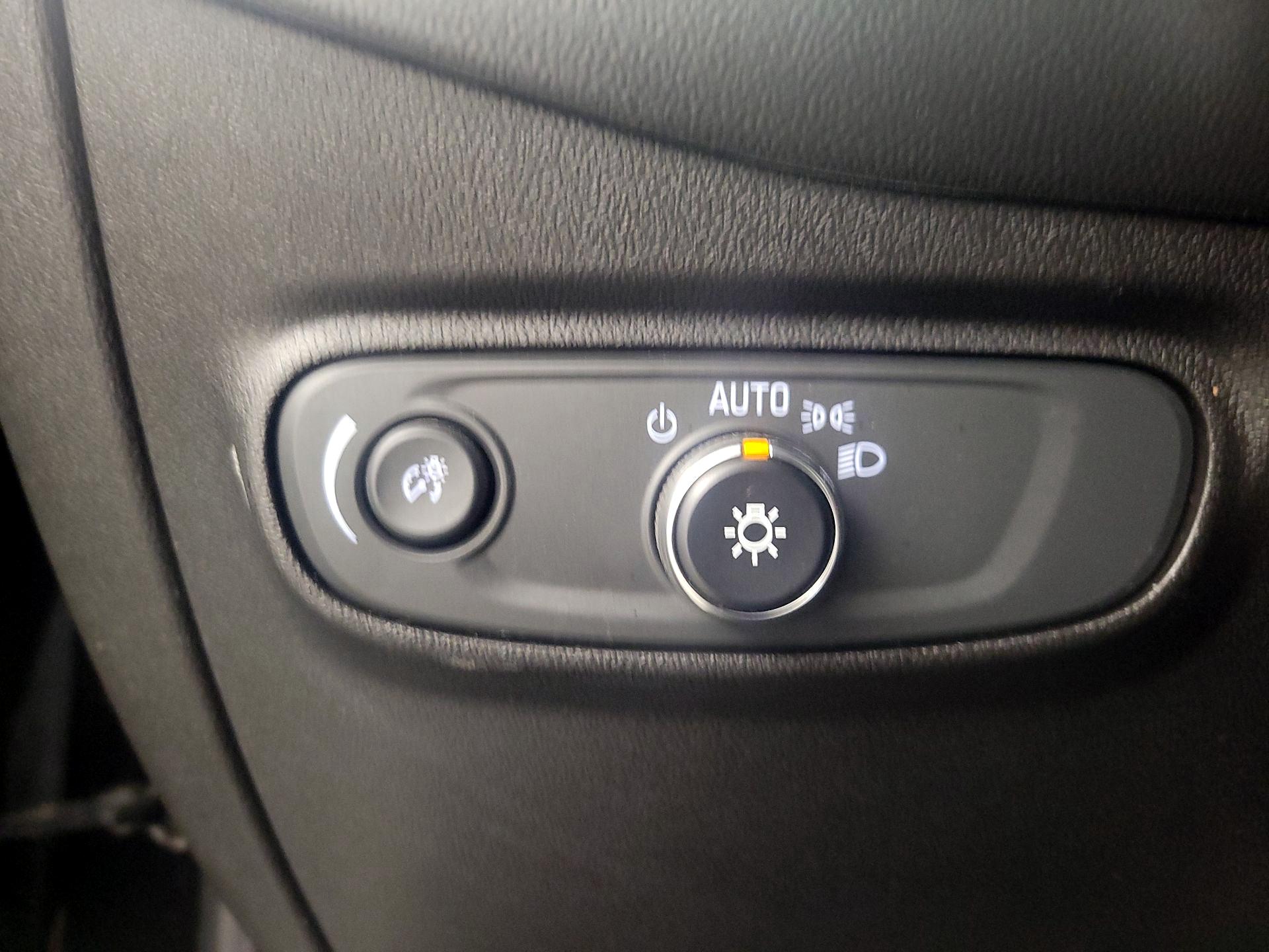 Thumbnail: 2021 Chevrolet Equinox - 13