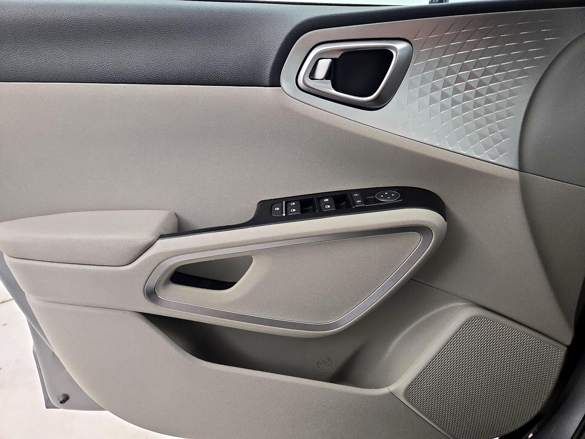 Thumbnail: 2022 Kia Soul - 12