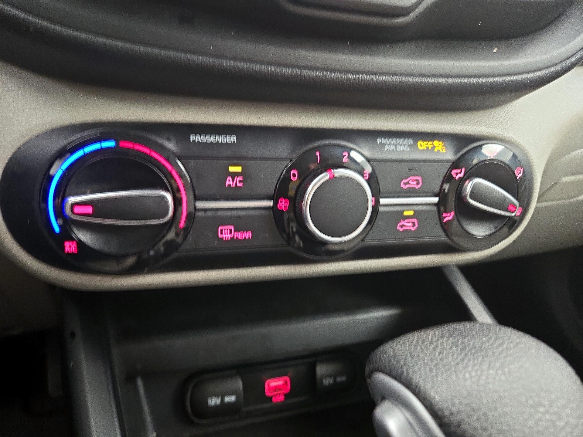 Thumbnail: 2022 Kia Soul - 16