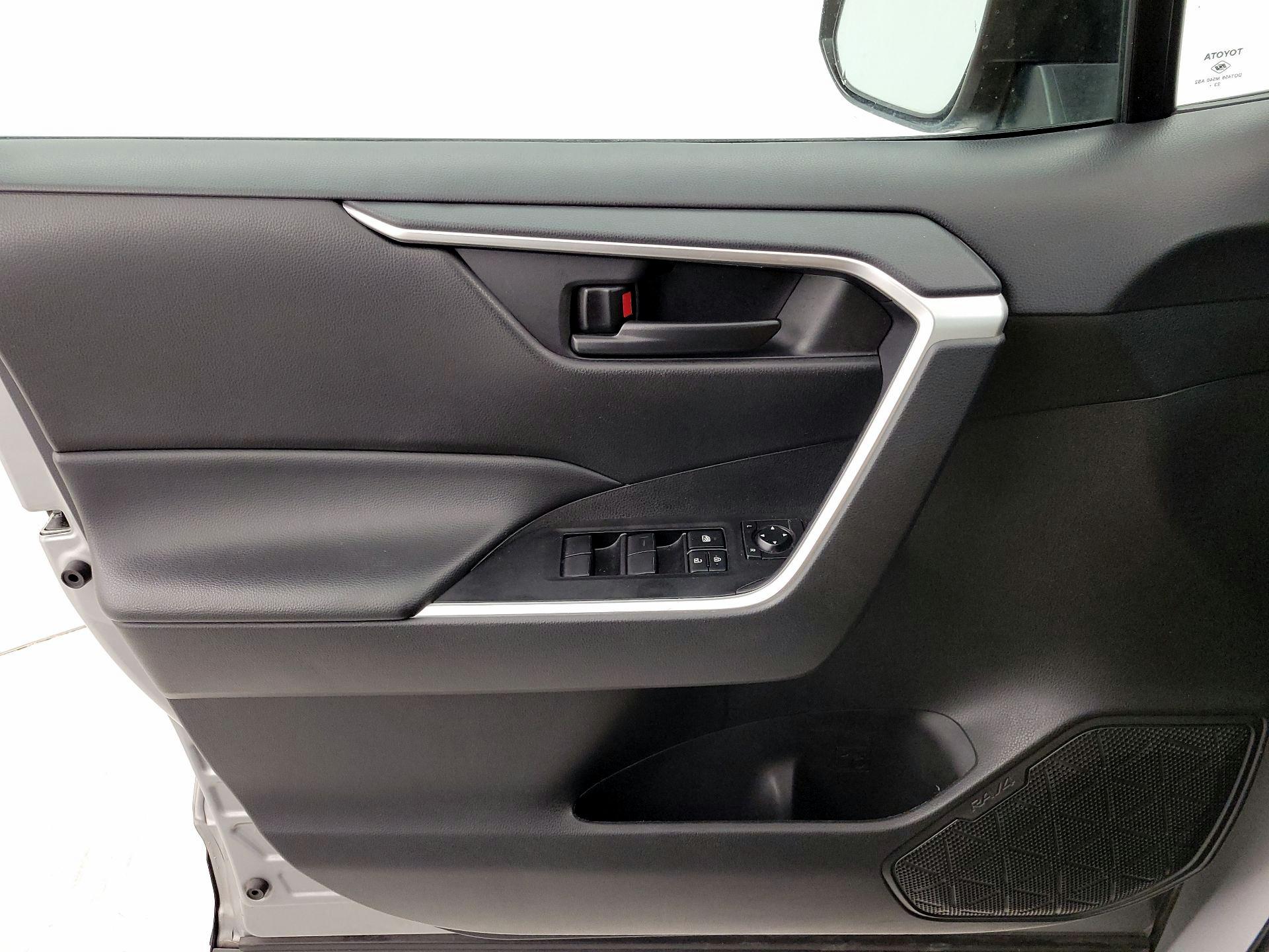 Thumbnail: 2024 Toyota RAV4 - 12