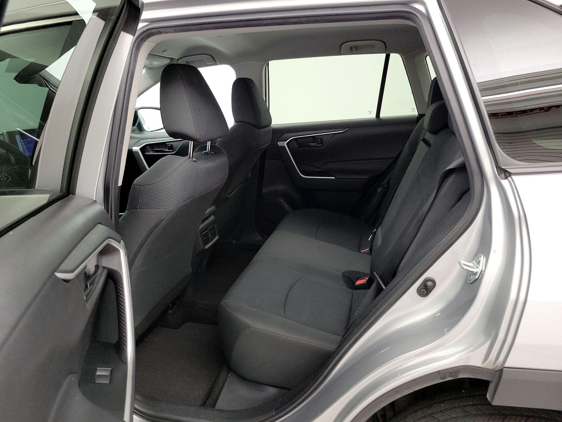 Thumbnail: 2024 Toyota RAV4 - 20