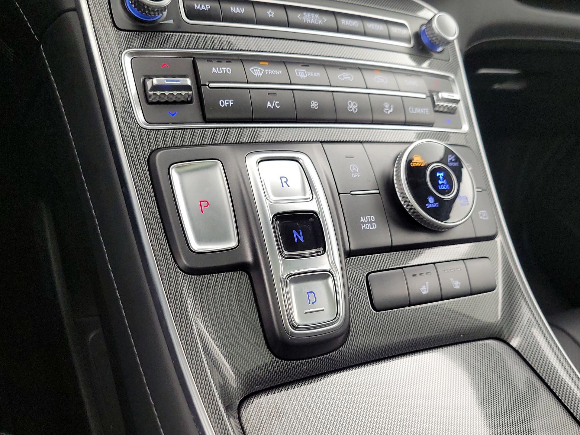 Thumbnail: 2023 Hyundai Santa Fe - 18