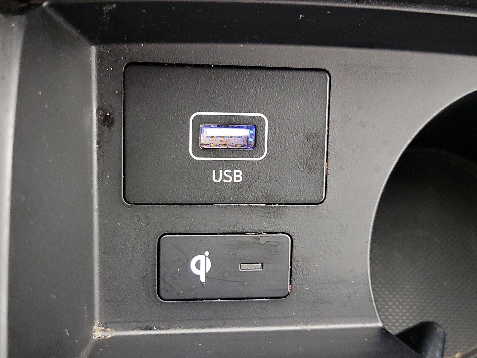 Thumbnail: 2023 Hyundai Santa Fe - 19