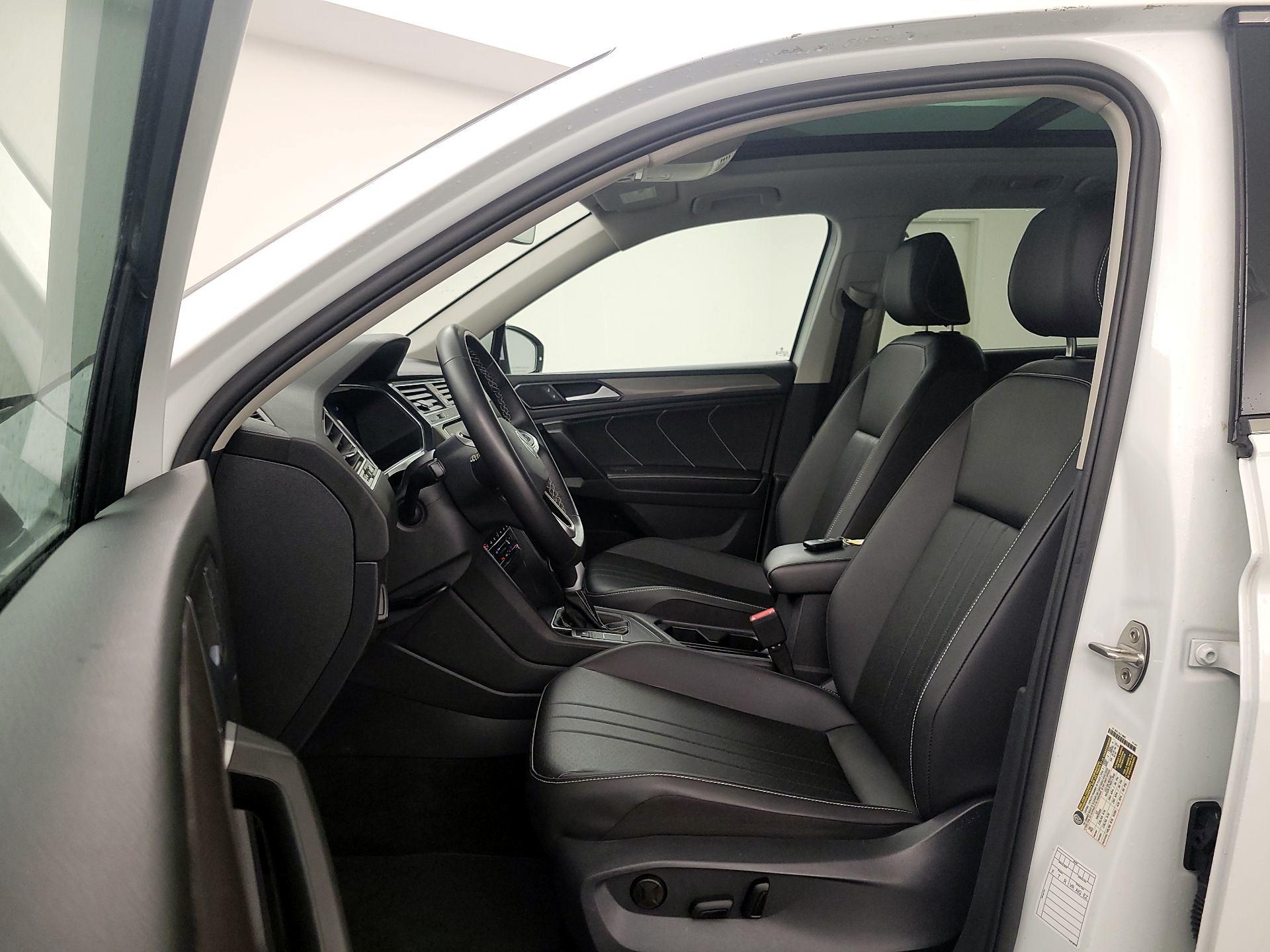 Thumbnail: 2024 Volkswagen Tiguan - 11