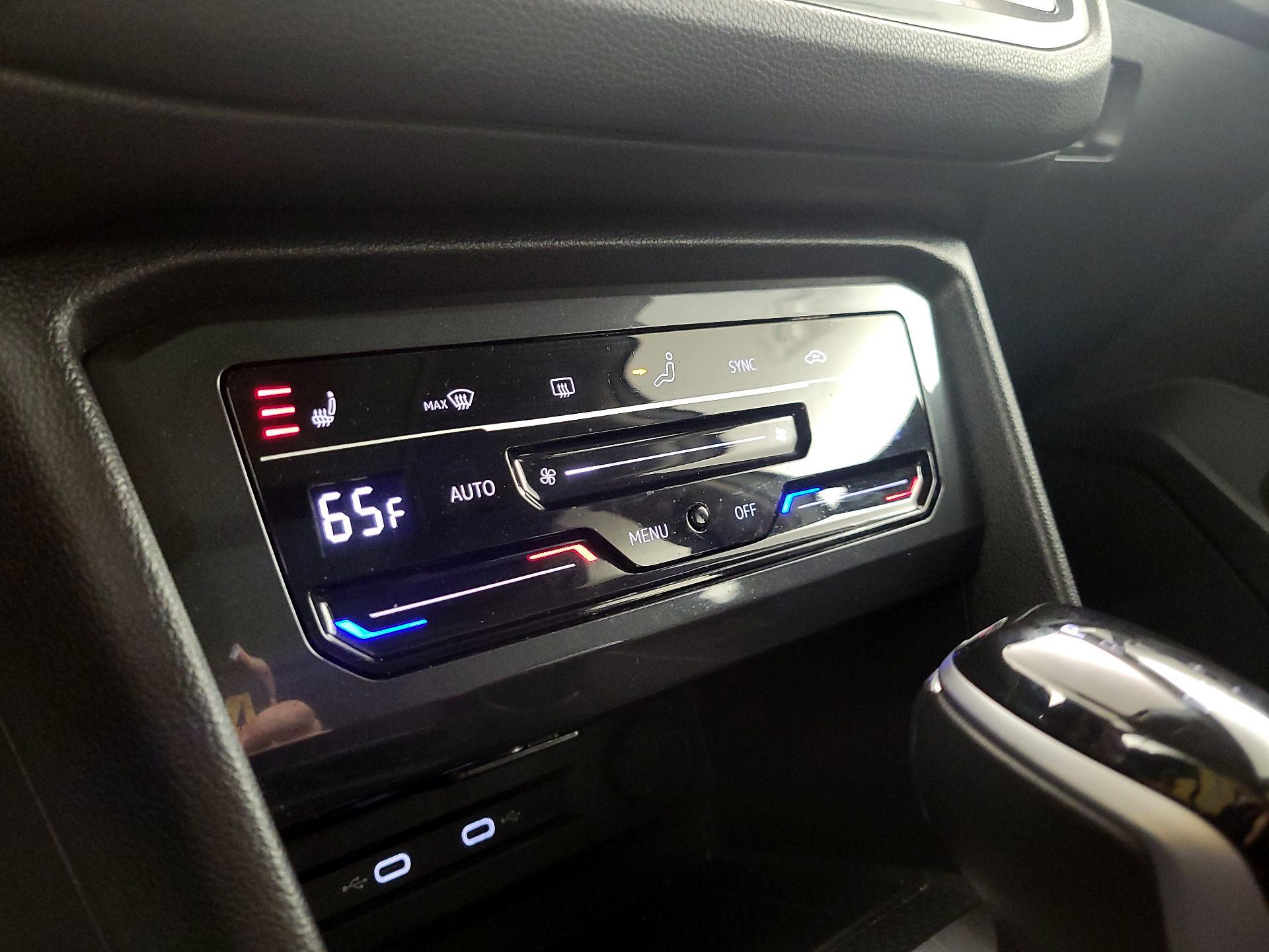 Thumbnail: 2024 Volkswagen Tiguan - 16