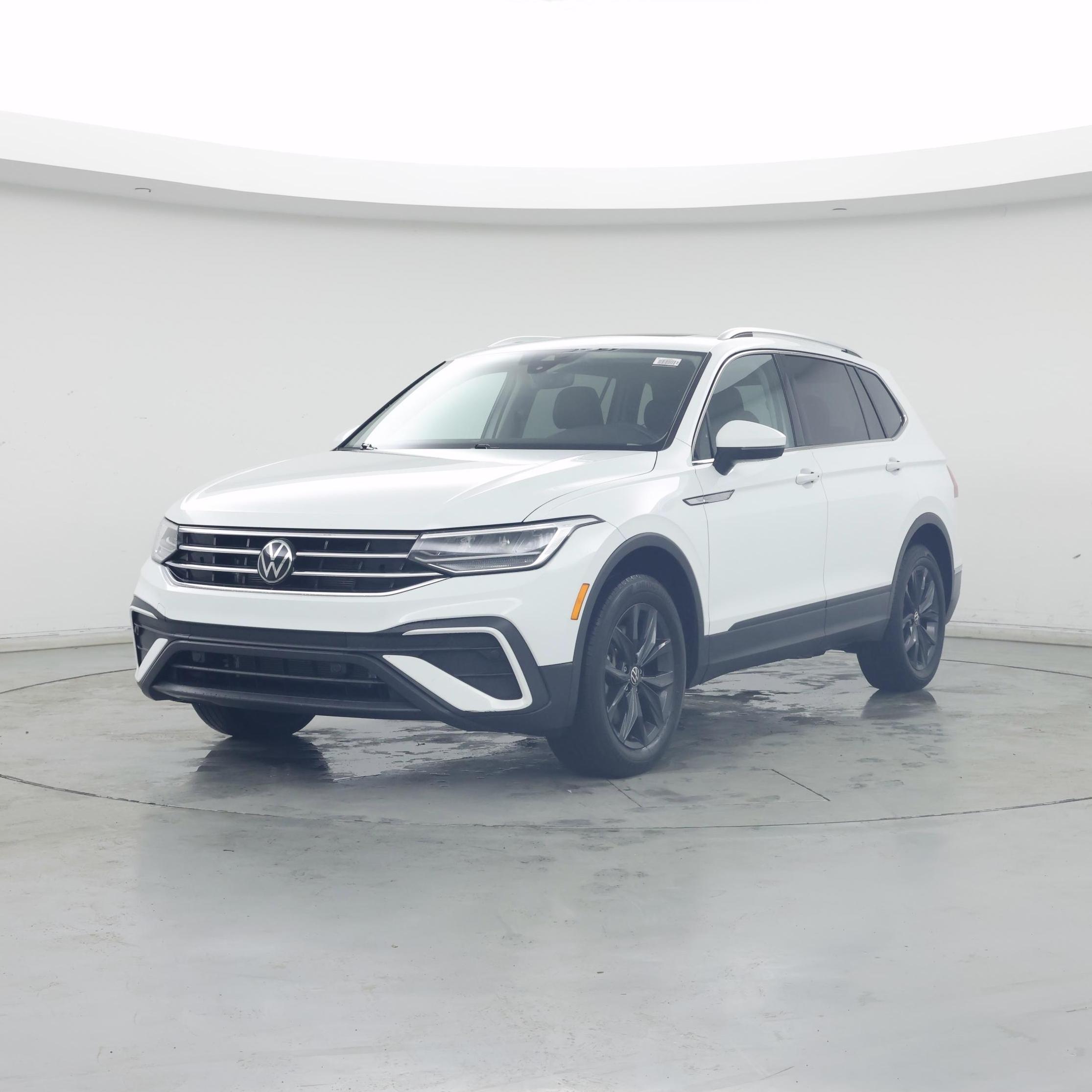 Thumbnail: 2024 Volkswagen Tiguan - 4