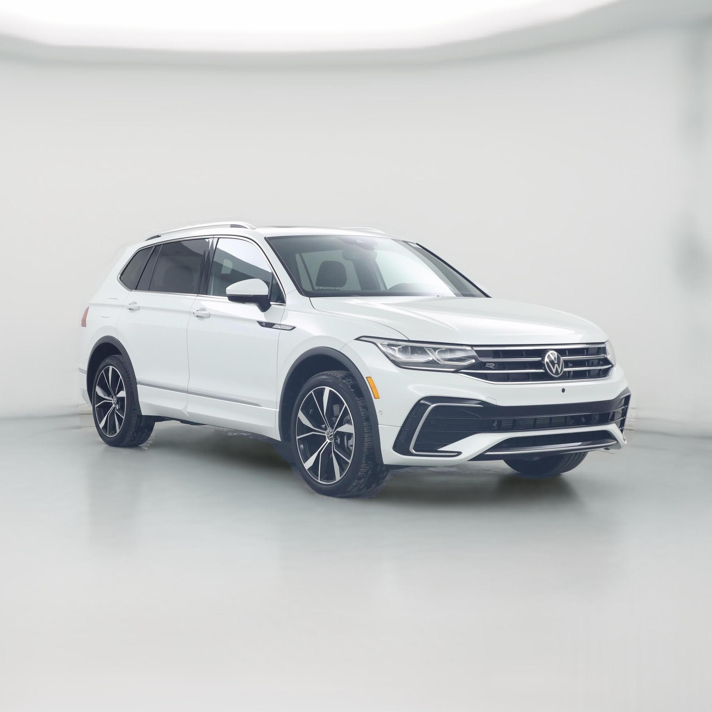 Thumbnail: 2022 Volkswagen Tiguan - 1