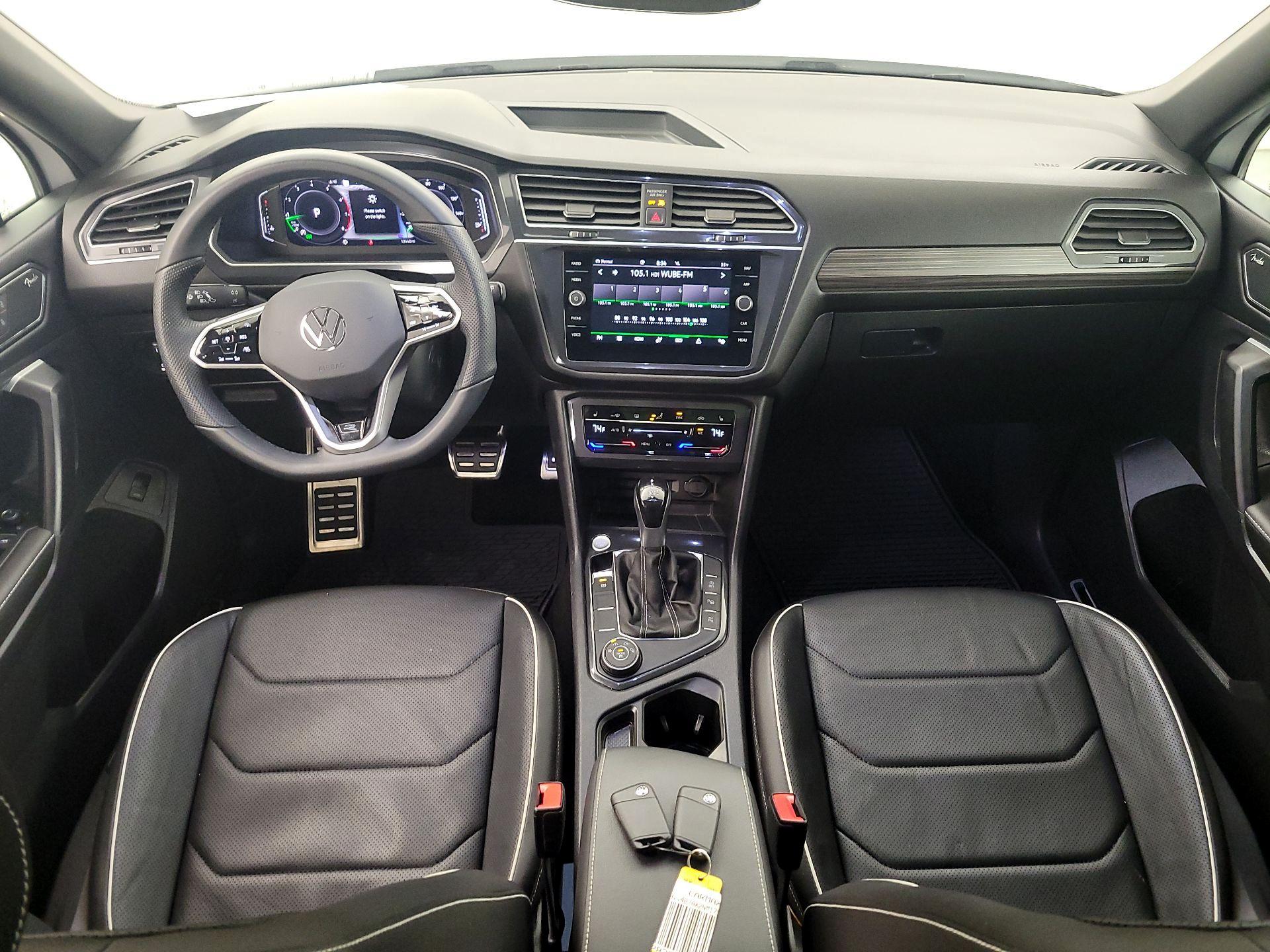 Thumbnail: 2022 Volkswagen Tiguan - 9