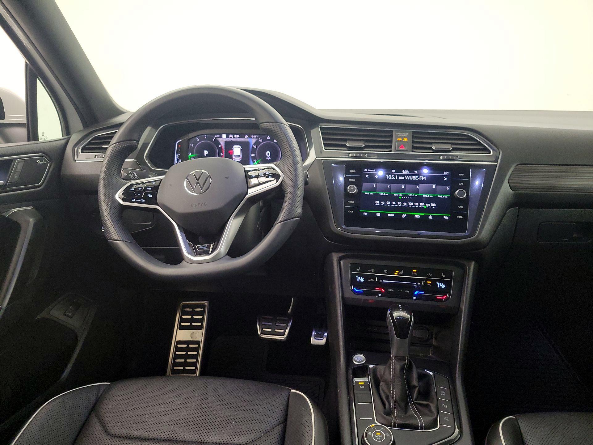 Thumbnail: 2022 Volkswagen Tiguan - 10