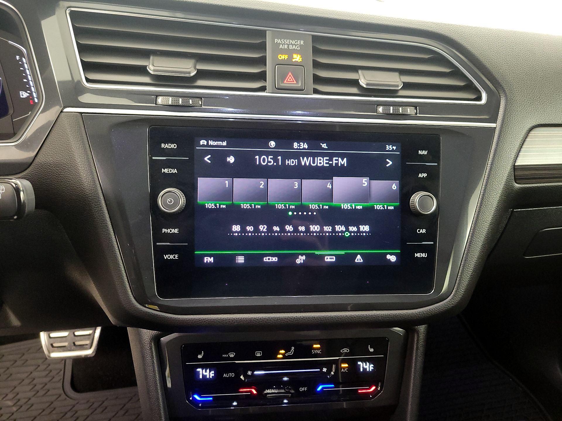 Thumbnail: 2022 Volkswagen Tiguan - 15