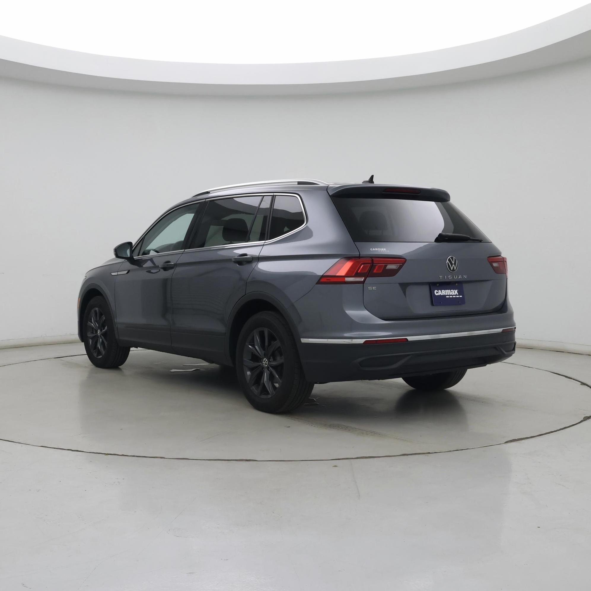 Thumbnail: 2024 Volkswagen Tiguan - 2