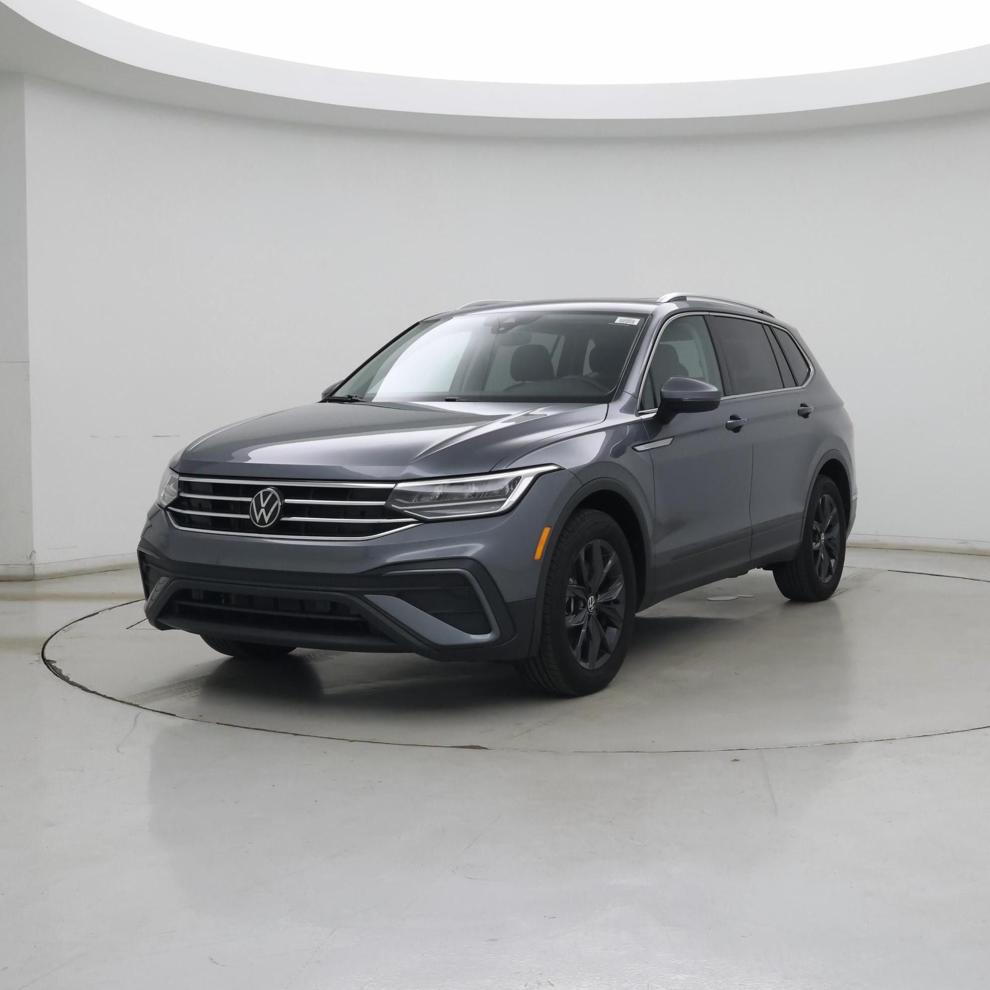 Thumbnail: 2024 Volkswagen Tiguan - 4