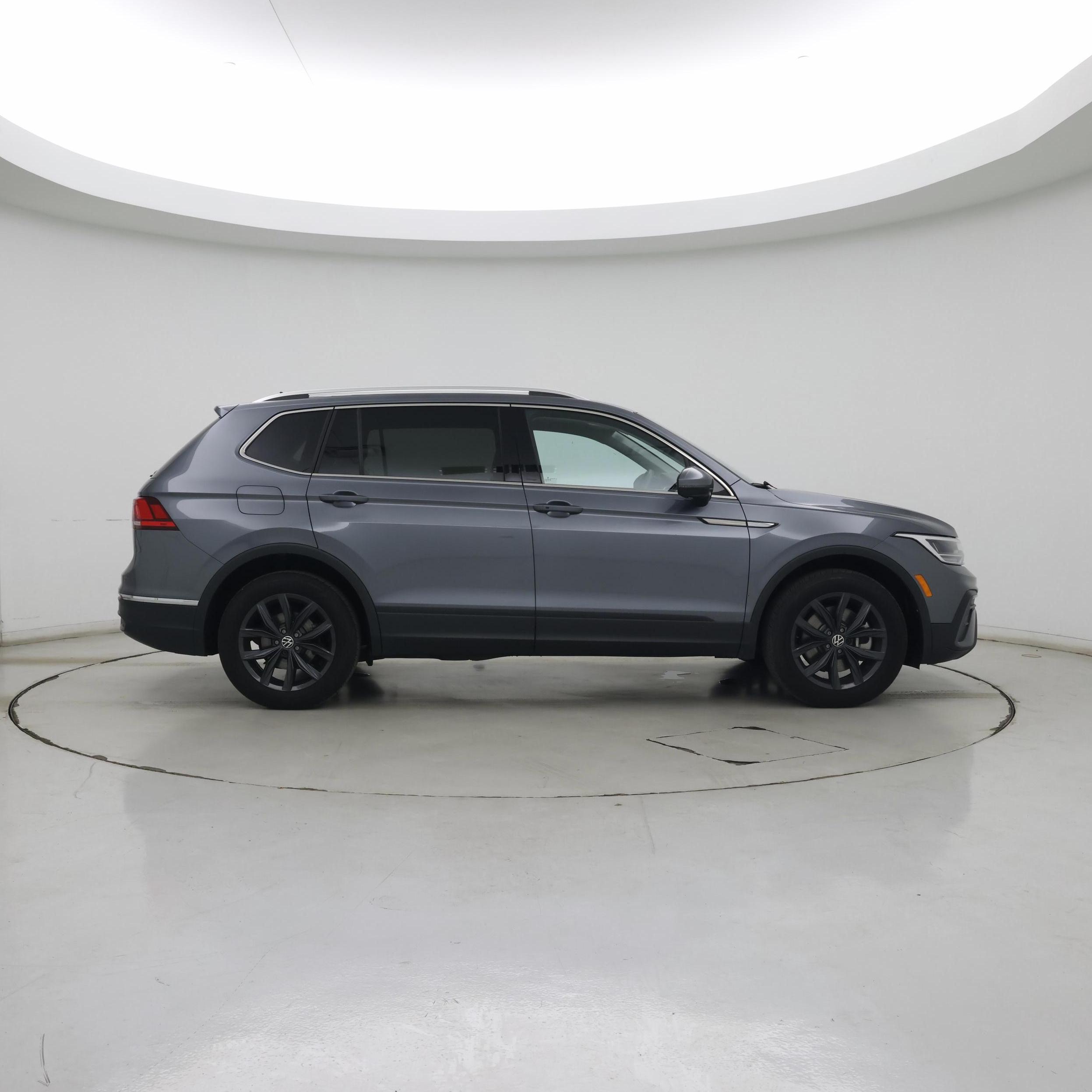 Thumbnail: 2024 Volkswagen Tiguan - 7