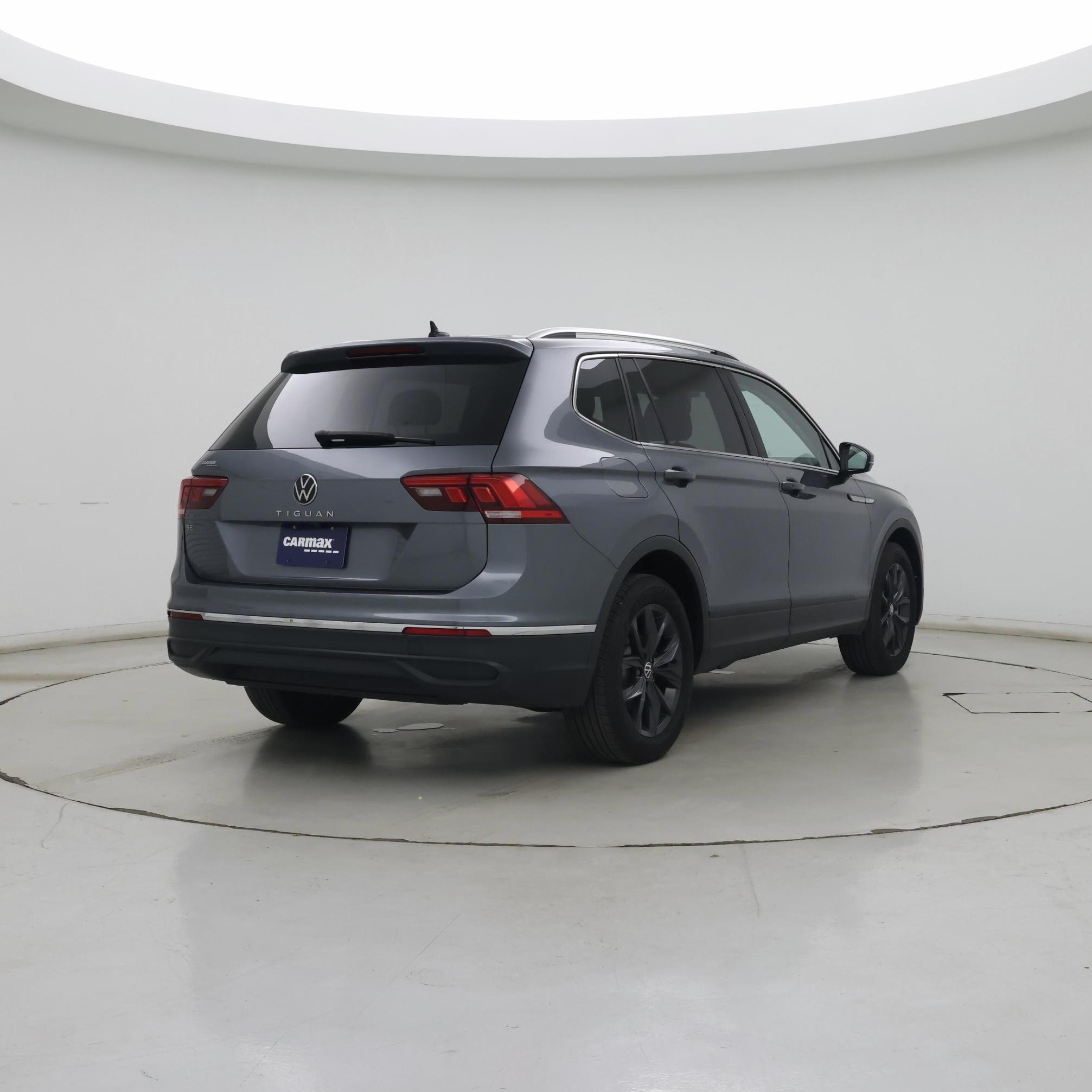 Thumbnail: 2024 Volkswagen Tiguan - 8