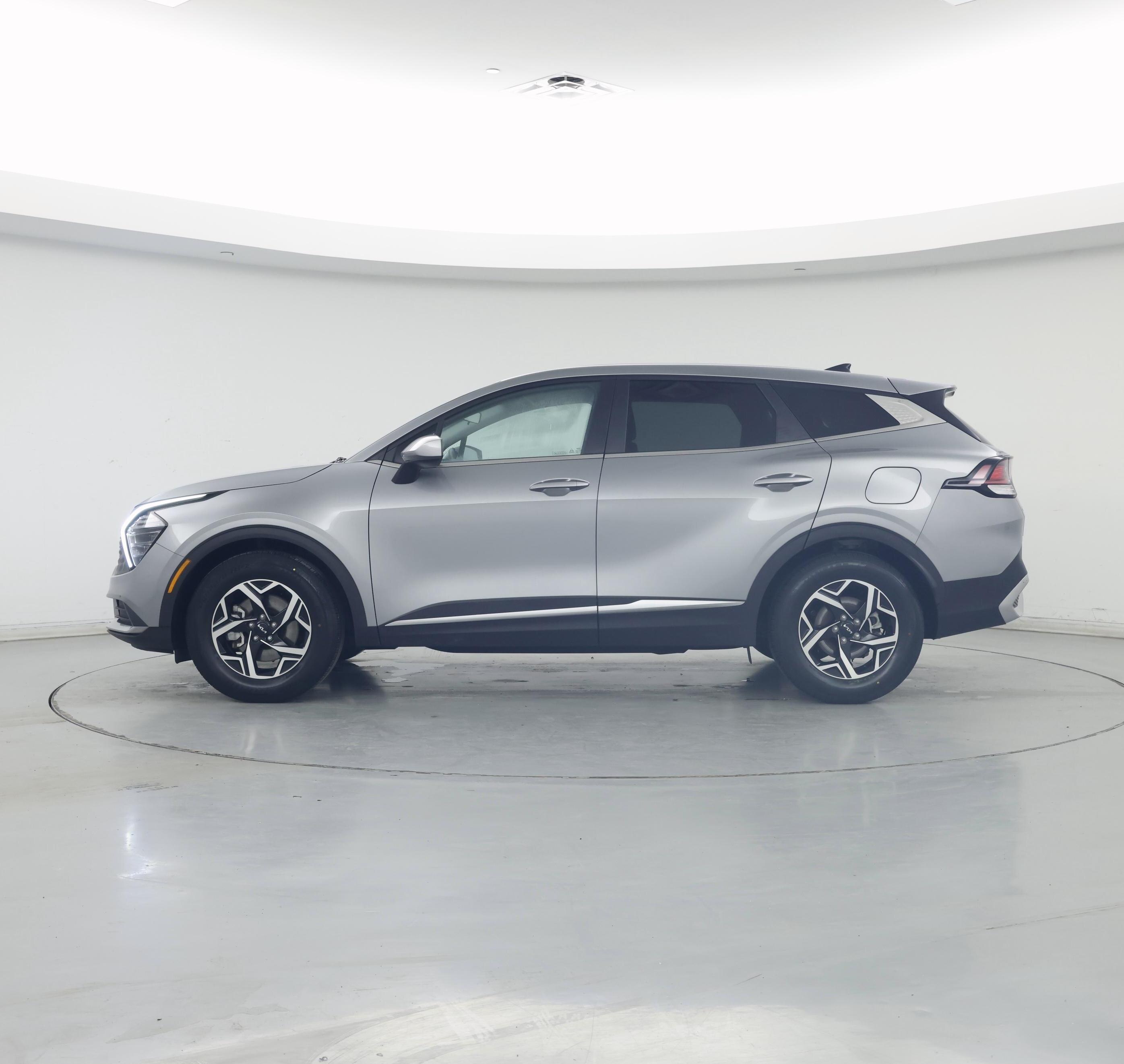 Thumbnail: 2024 Kia Sportage - 3