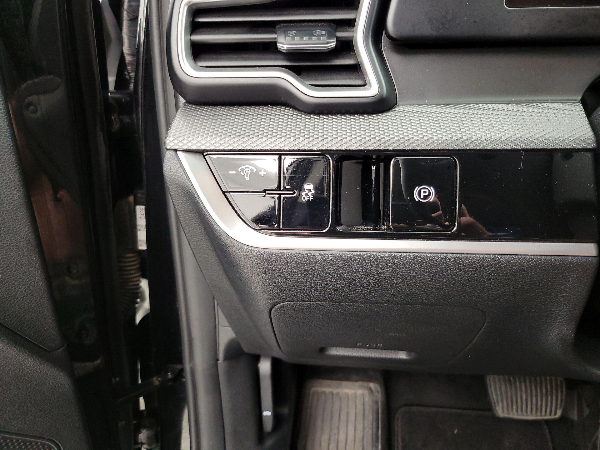 Thumbnail: 2024 Kia Sportage - 13