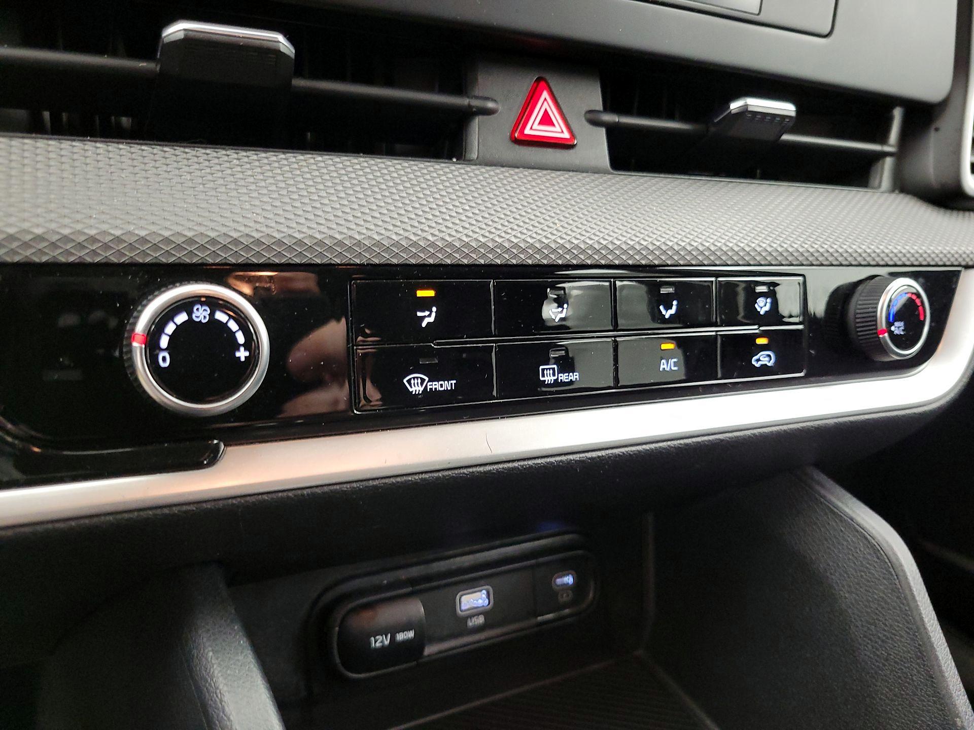 Thumbnail: 2024 Kia Sportage - 16