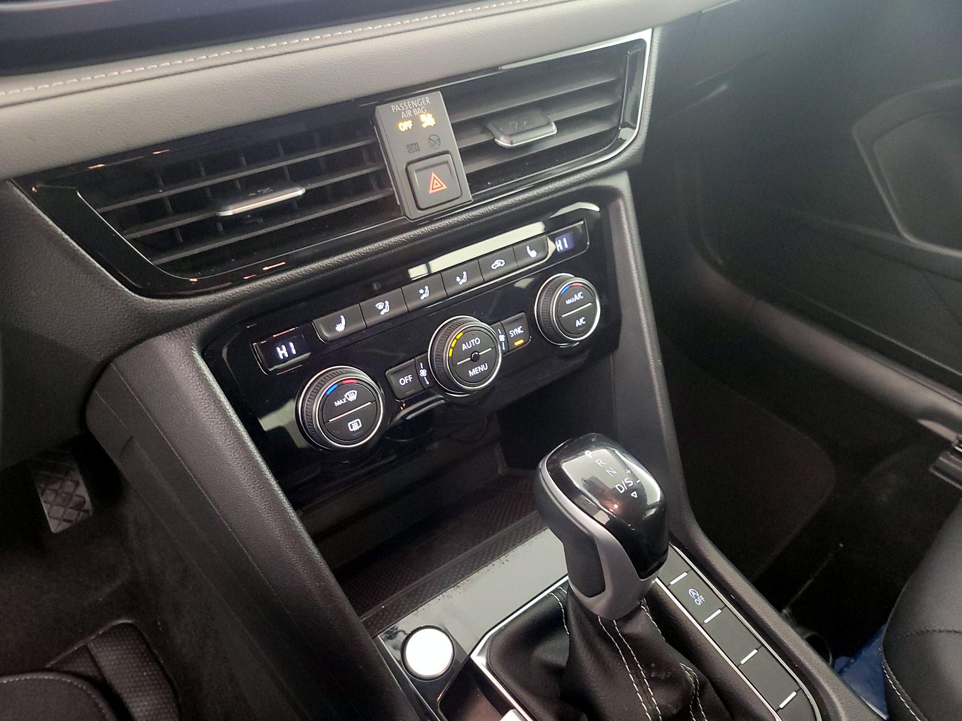 Thumbnail: 2024 Volkswagen Taos - 16