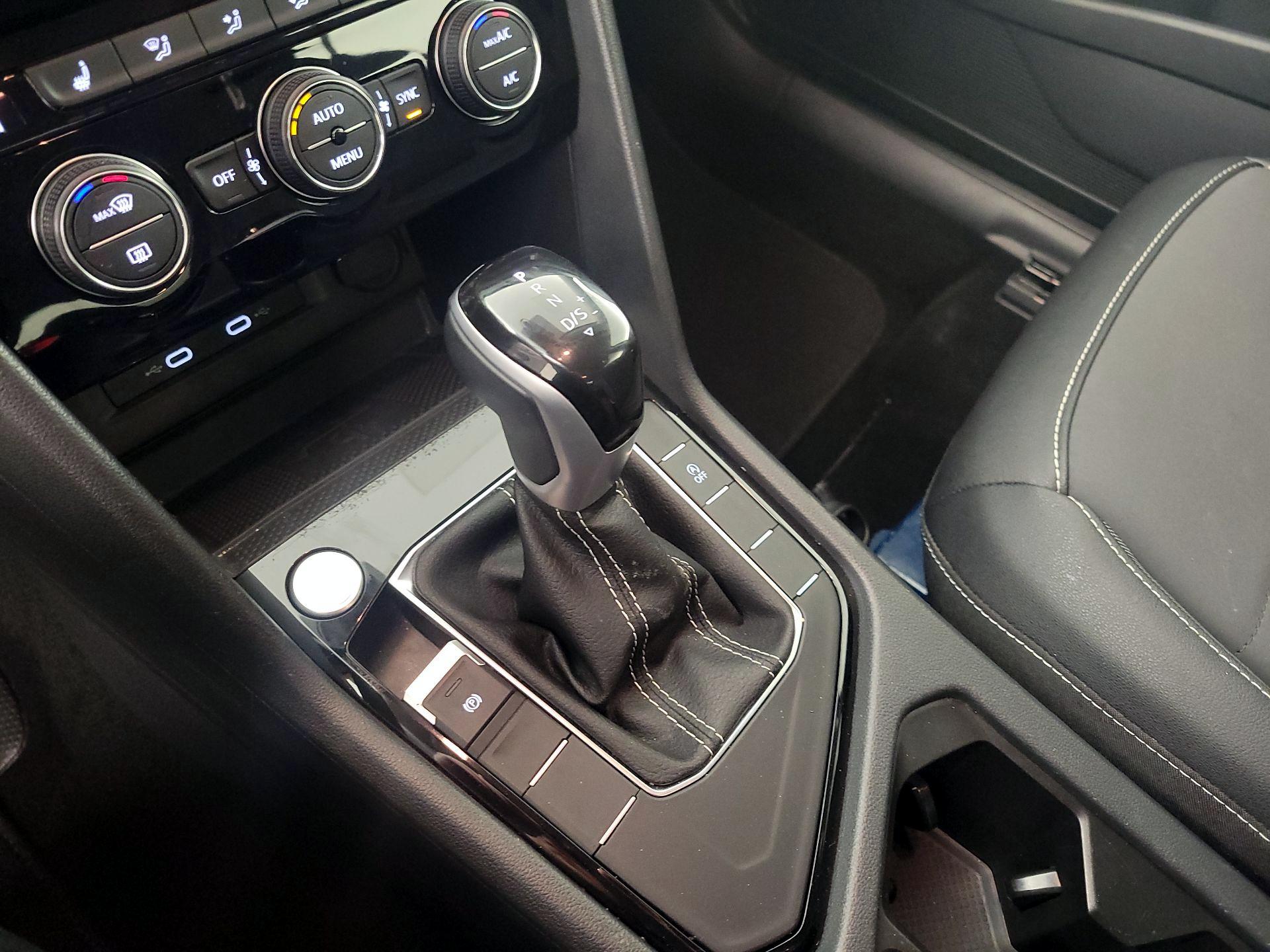 Thumbnail: 2024 Volkswagen Taos - 17