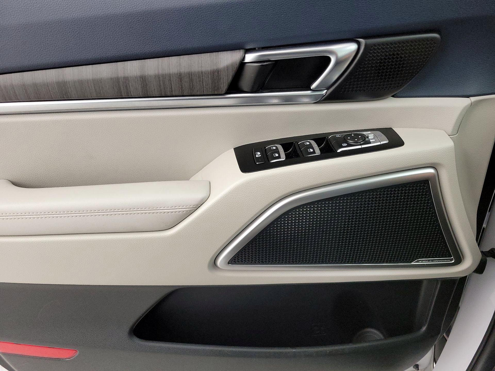 Thumbnail: 2023 Kia Telluride - 12