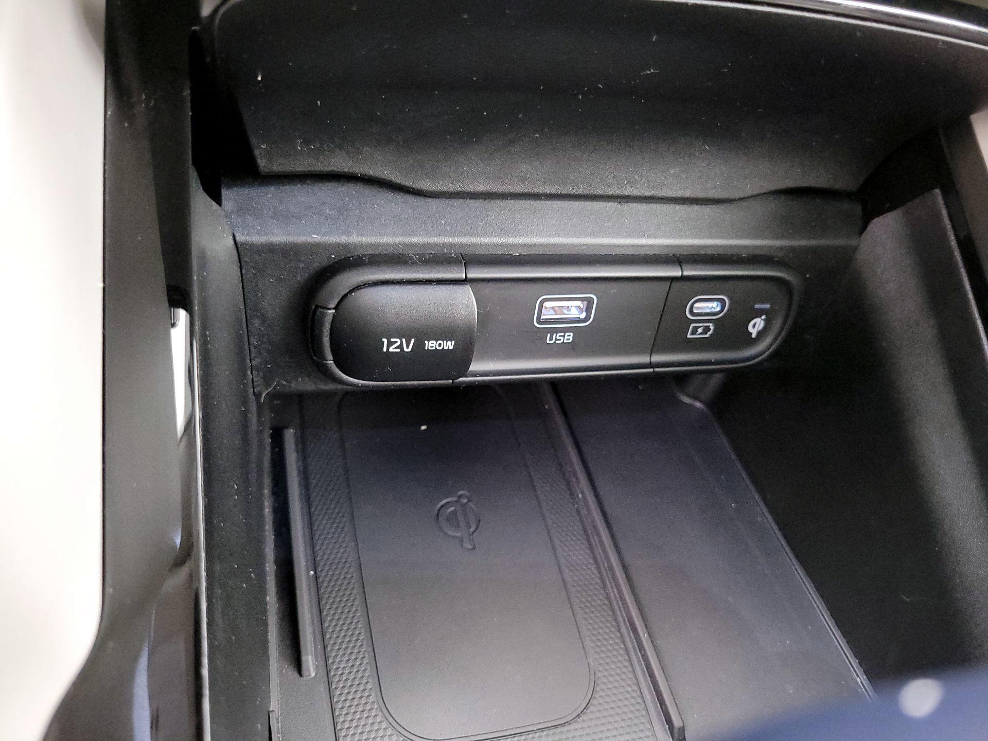 Thumbnail: 2023 Kia Telluride - 19