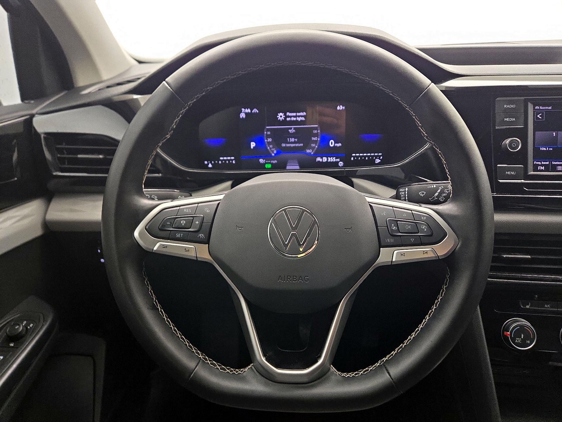 Thumbnail: 2024 Volkswagen Taos - 10