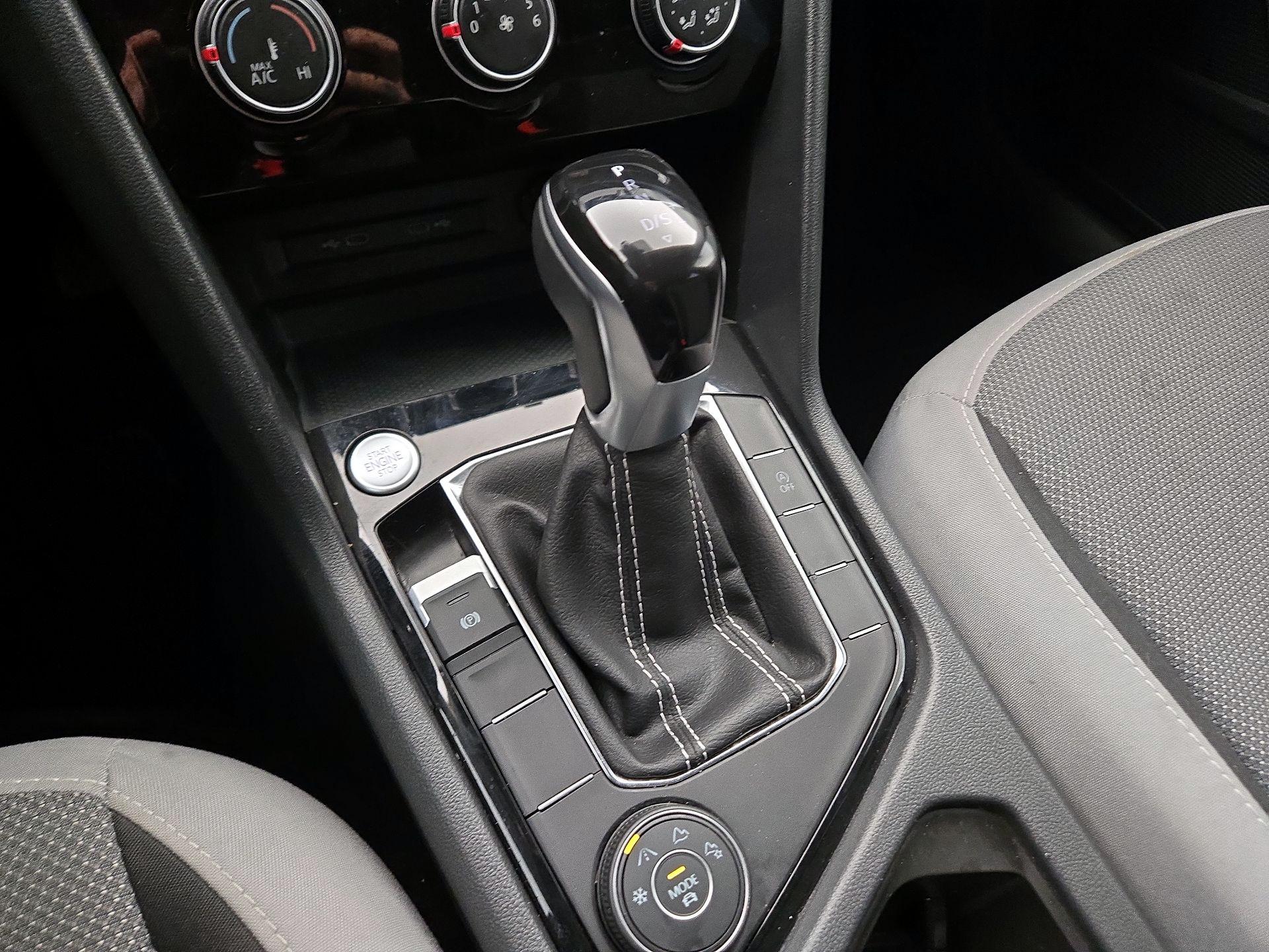 Thumbnail: 2024 Volkswagen Taos - 17