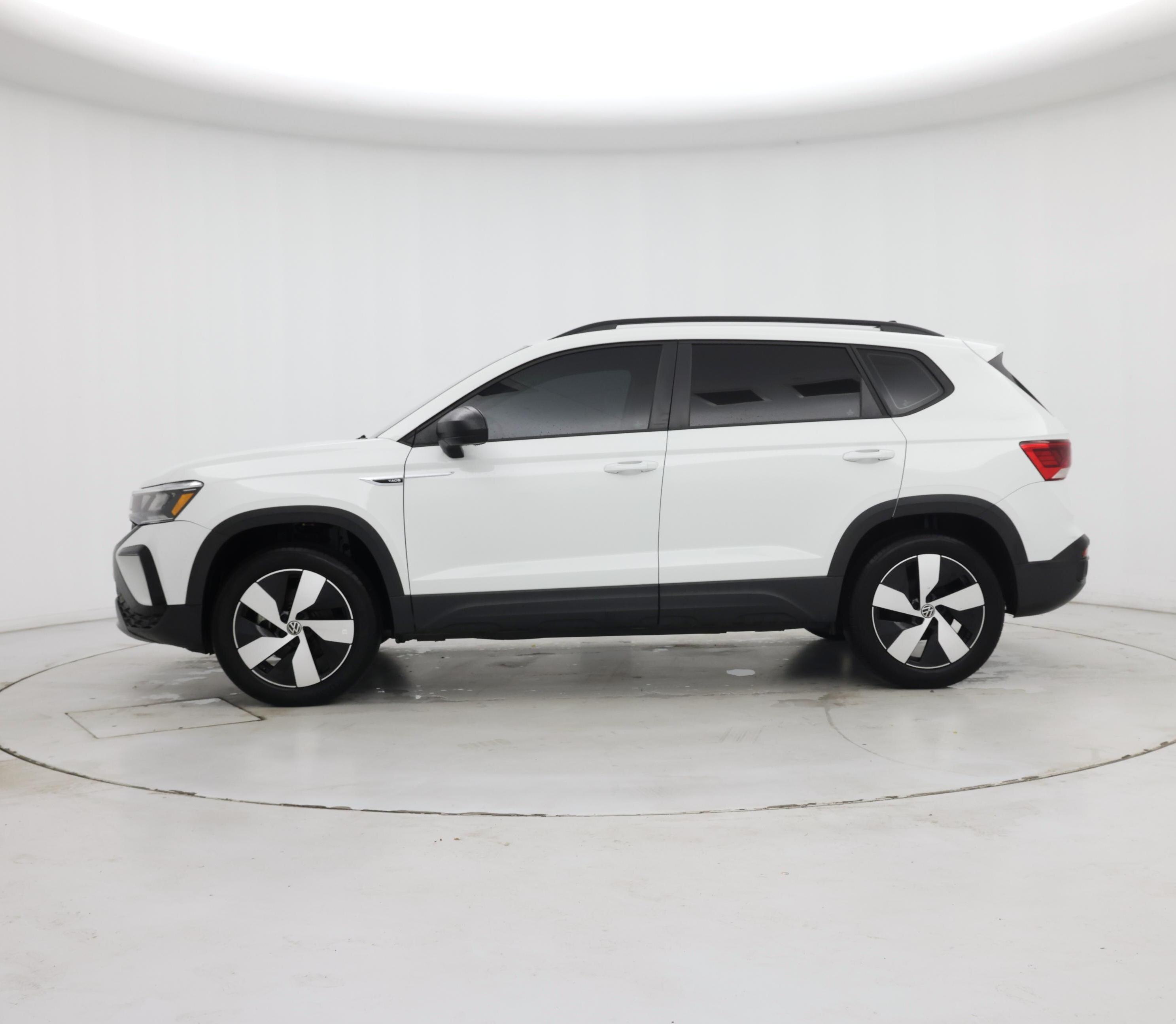 Thumbnail: 2024 Volkswagen Taos - 3