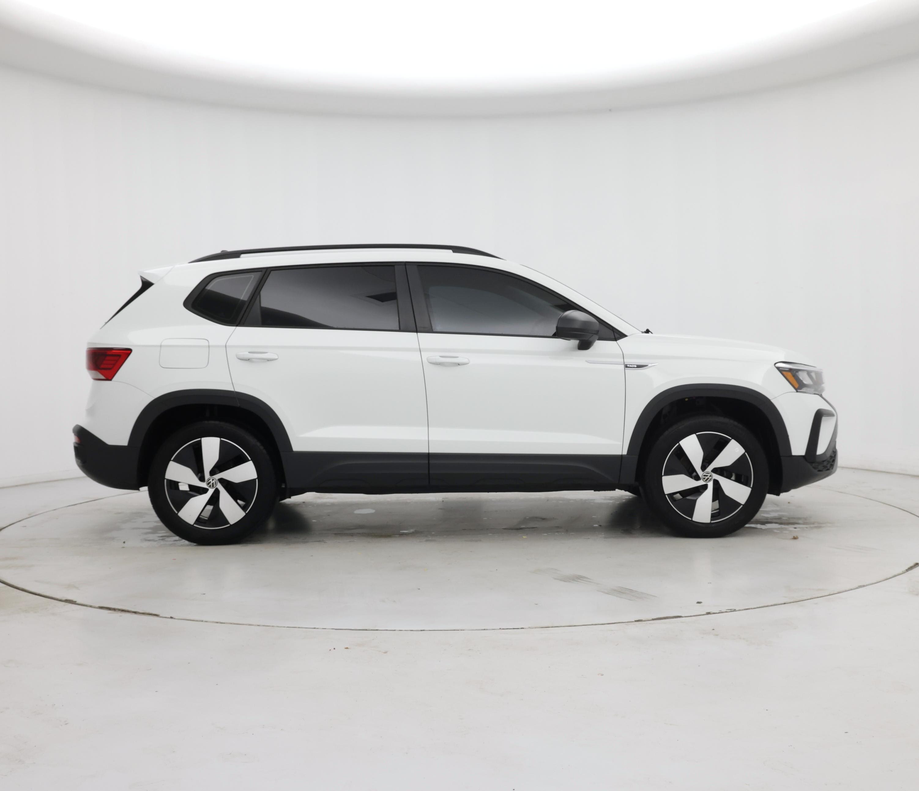 Thumbnail: 2024 Volkswagen Taos - 7