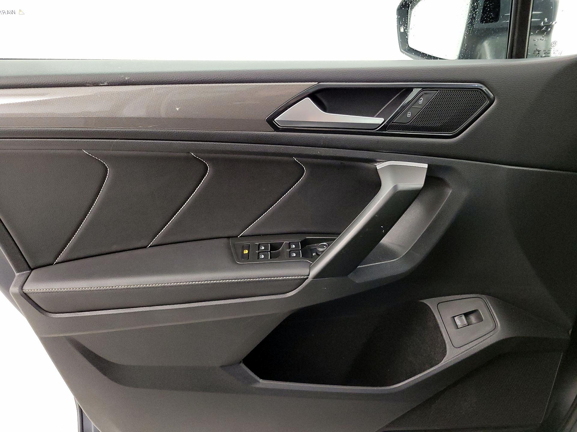 Thumbnail: 2024 Volkswagen Tiguan - 12