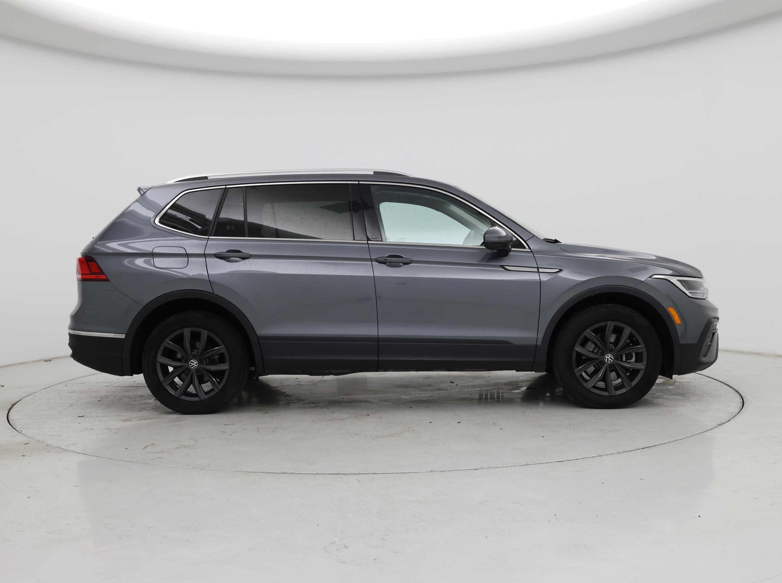 Thumbnail: 2024 Volkswagen Tiguan - 7